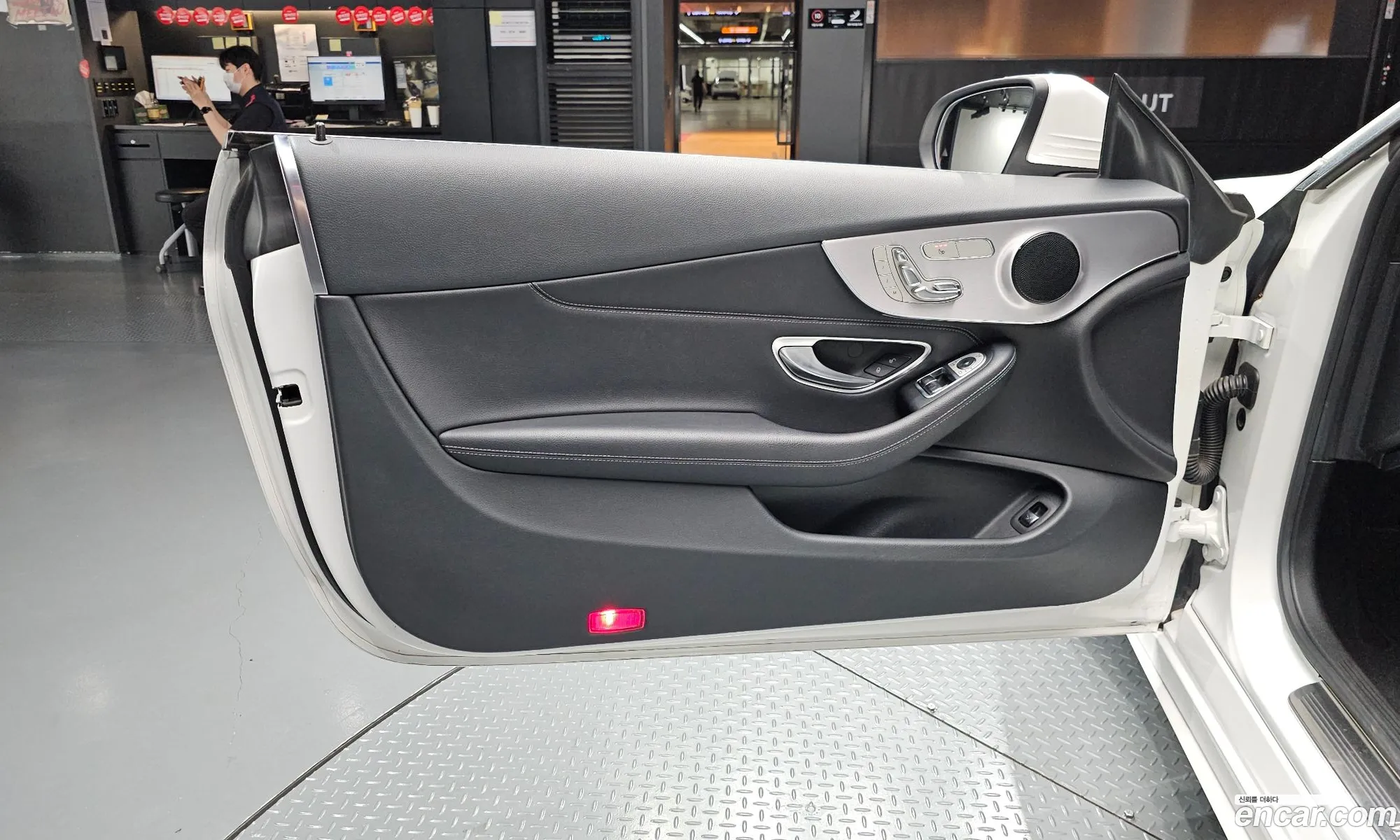 Mercedes-Benz C-Class W205 2018 — 19