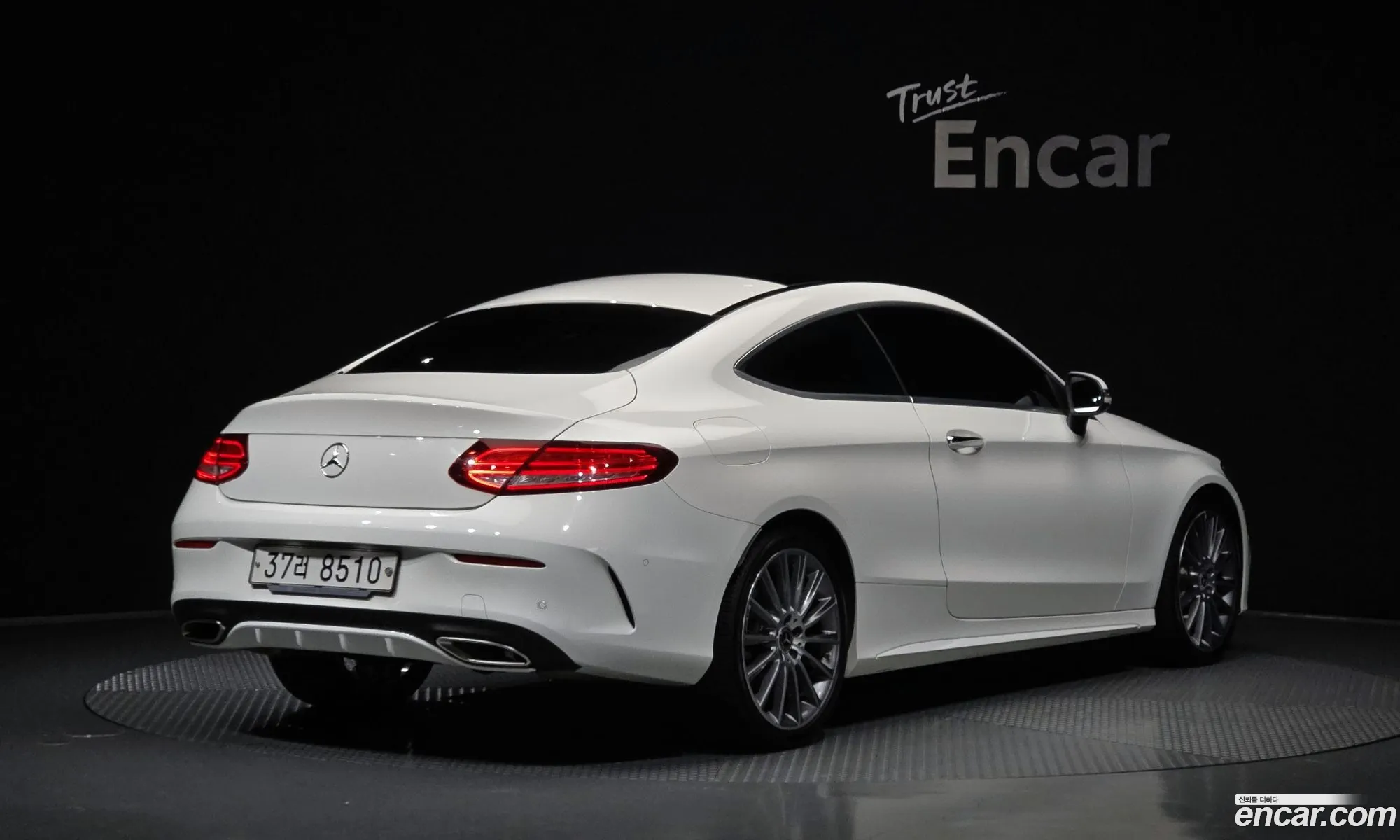 Mercedes-Benz C-Class W205 2018 — 17