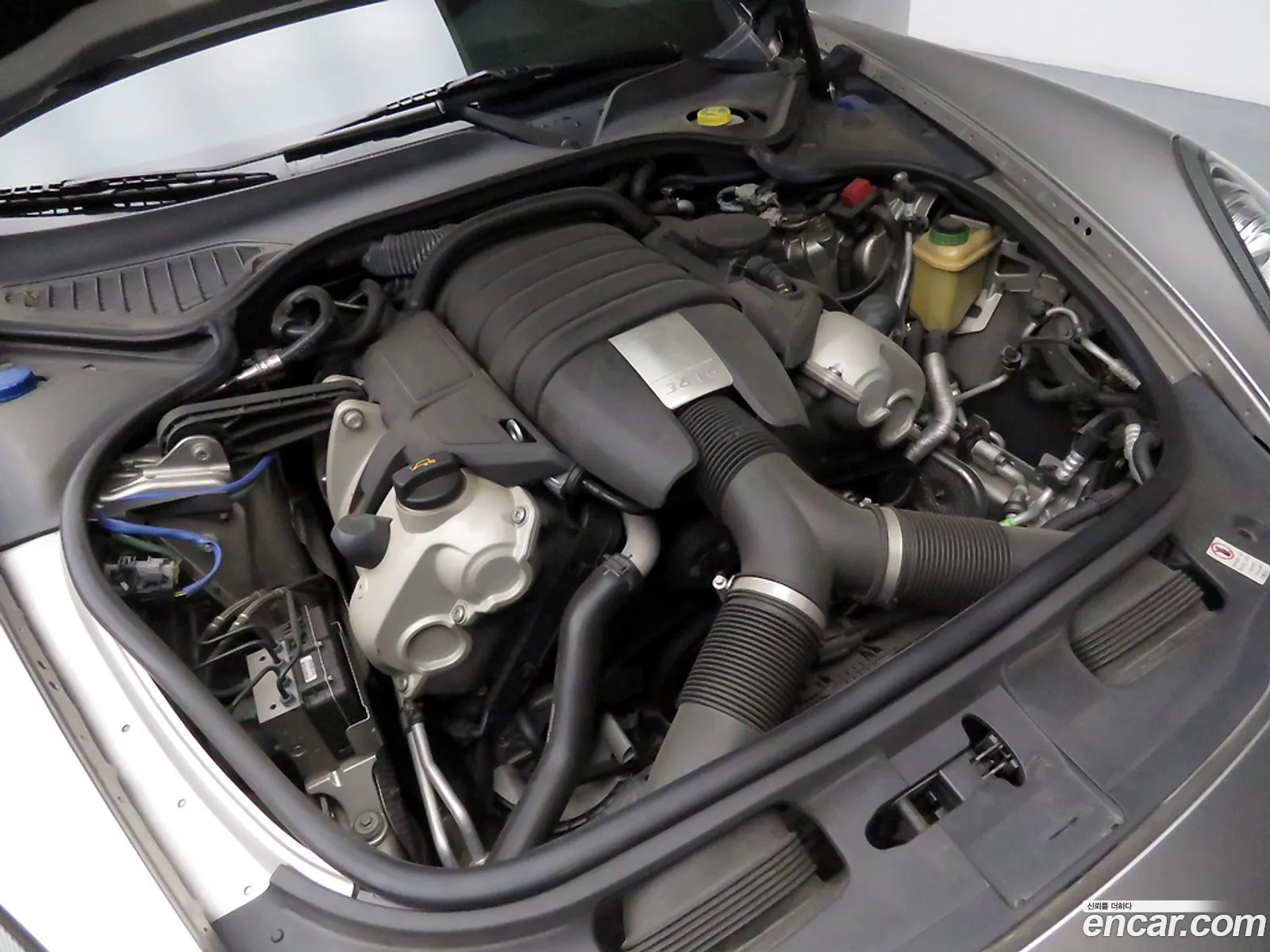 Porsche Panamera 2011 — 11