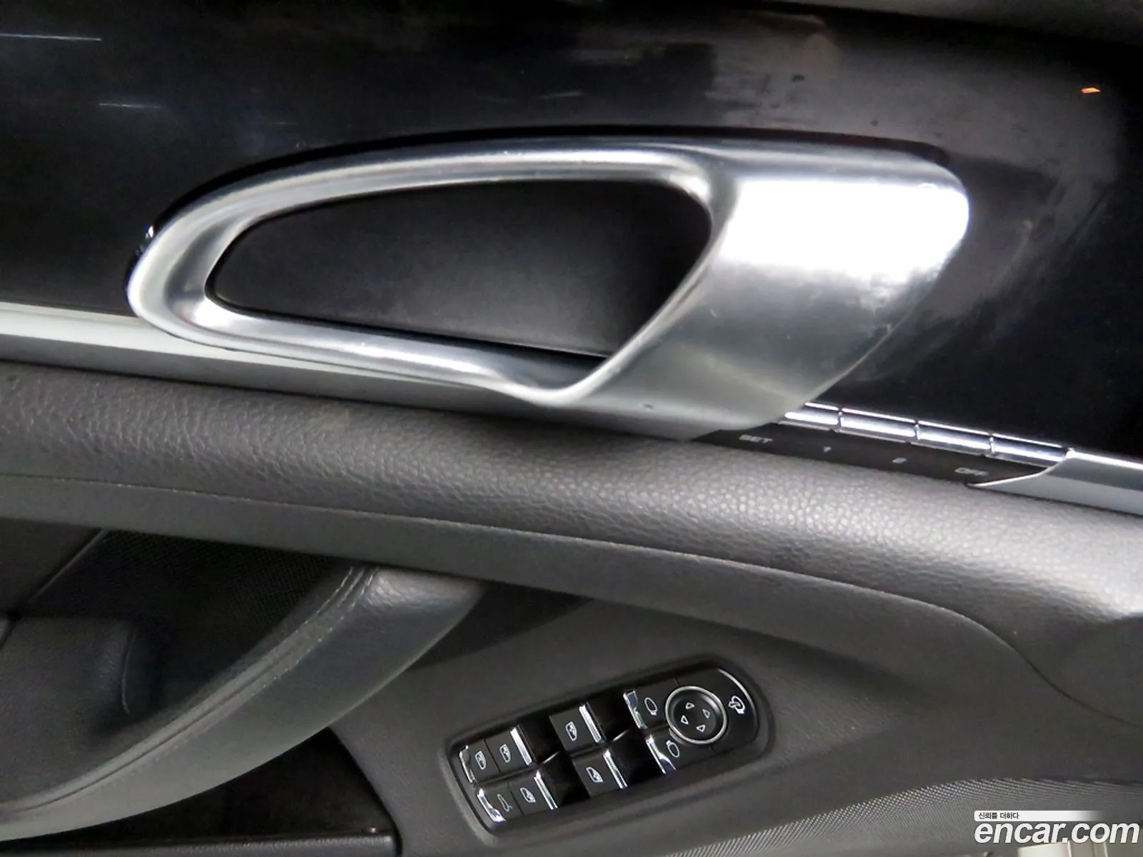 Porsche Panamera 2011 — 17