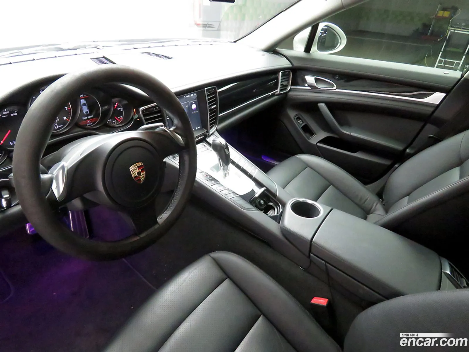 Porsche Panamera 2011 — 14