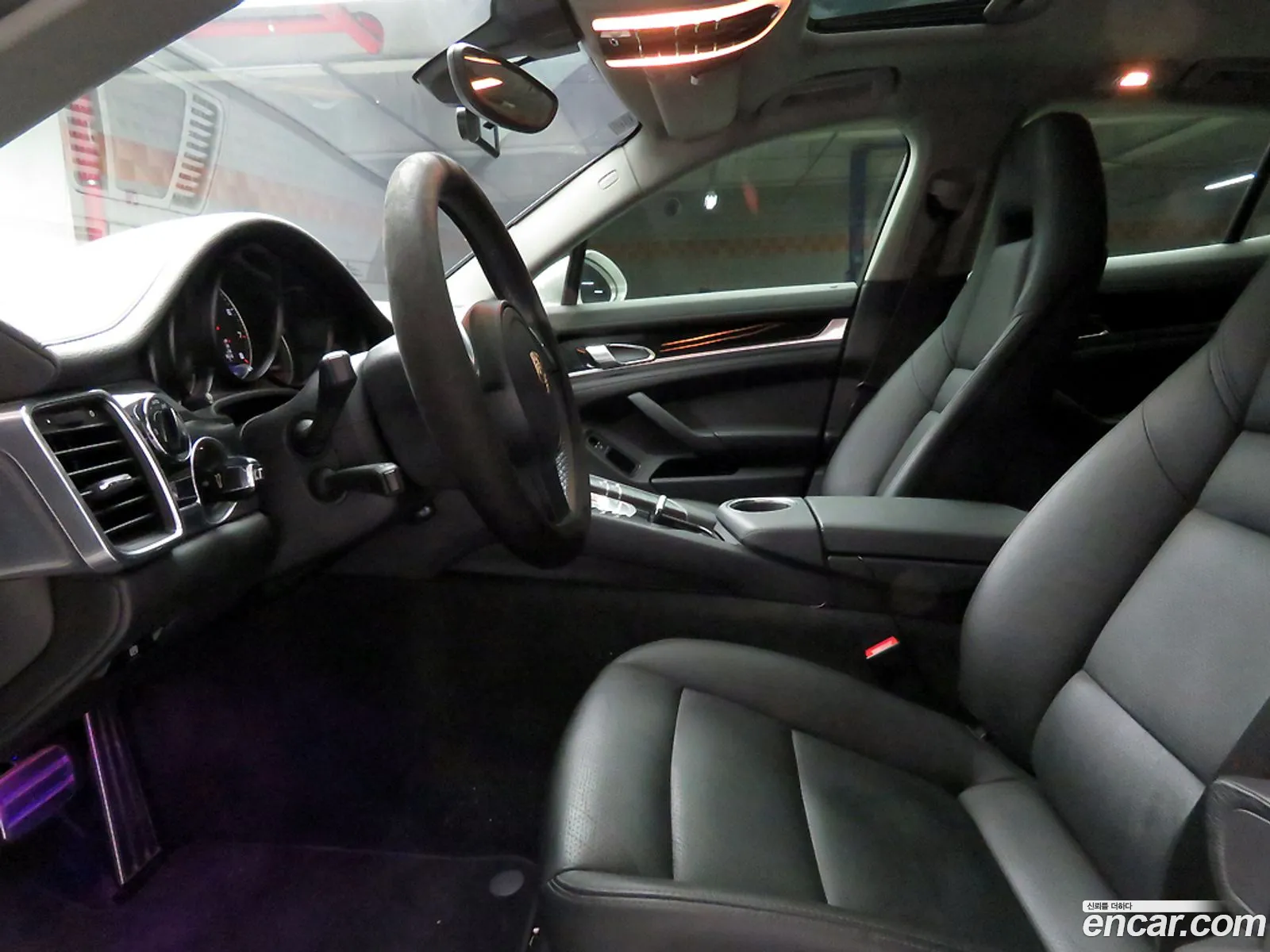 Porsche Panamera 2011 — 15