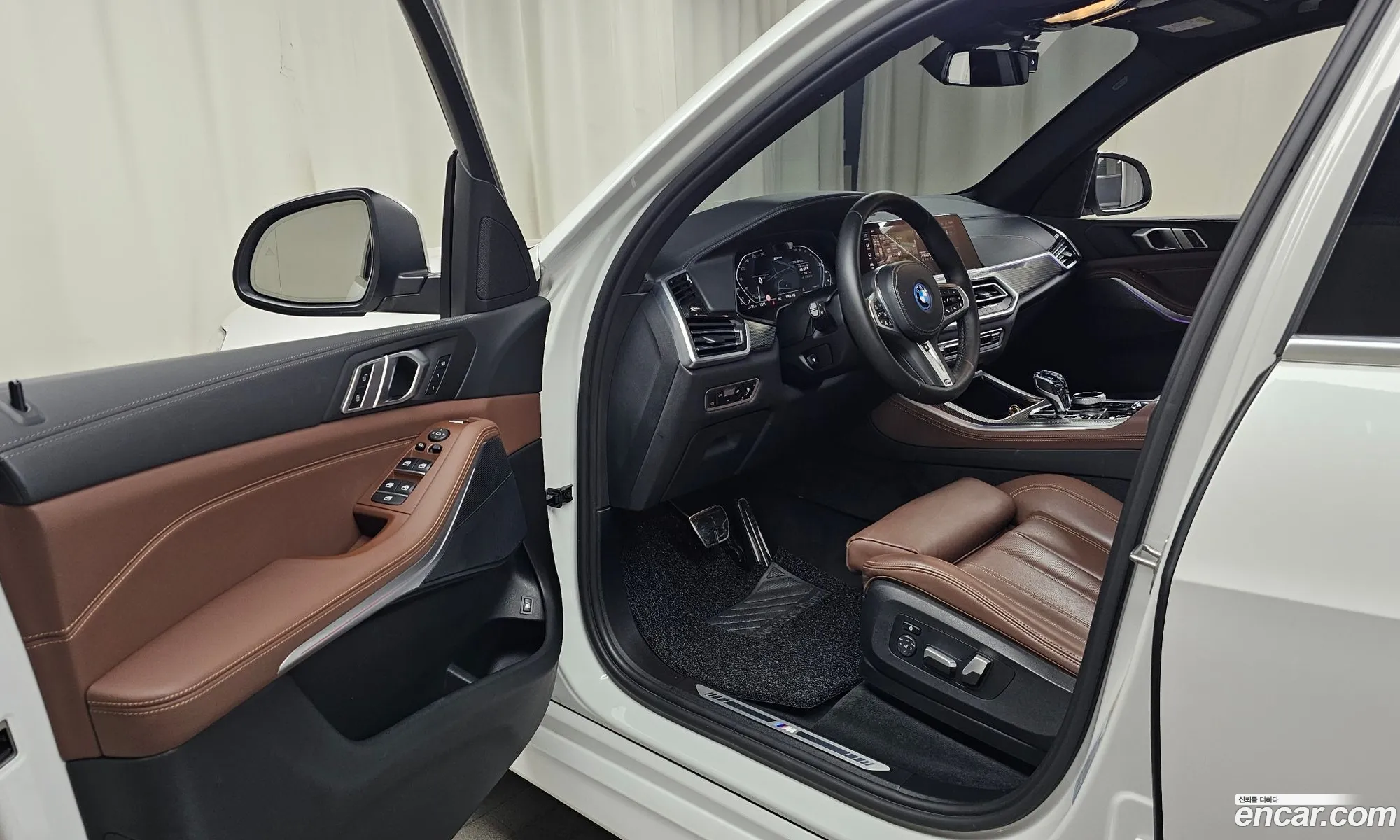 BMW X5 2021 WBATA6103N9J79128 — 10