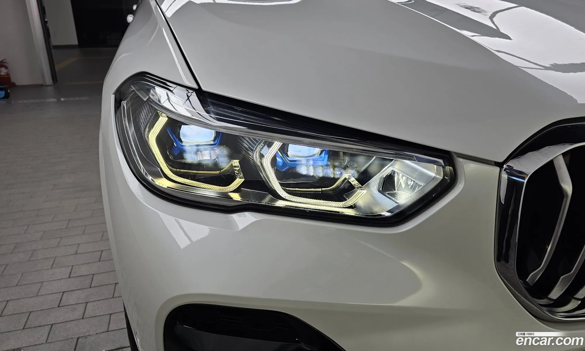 BMW X5 2021 WBATA6103N9J79128 — 7