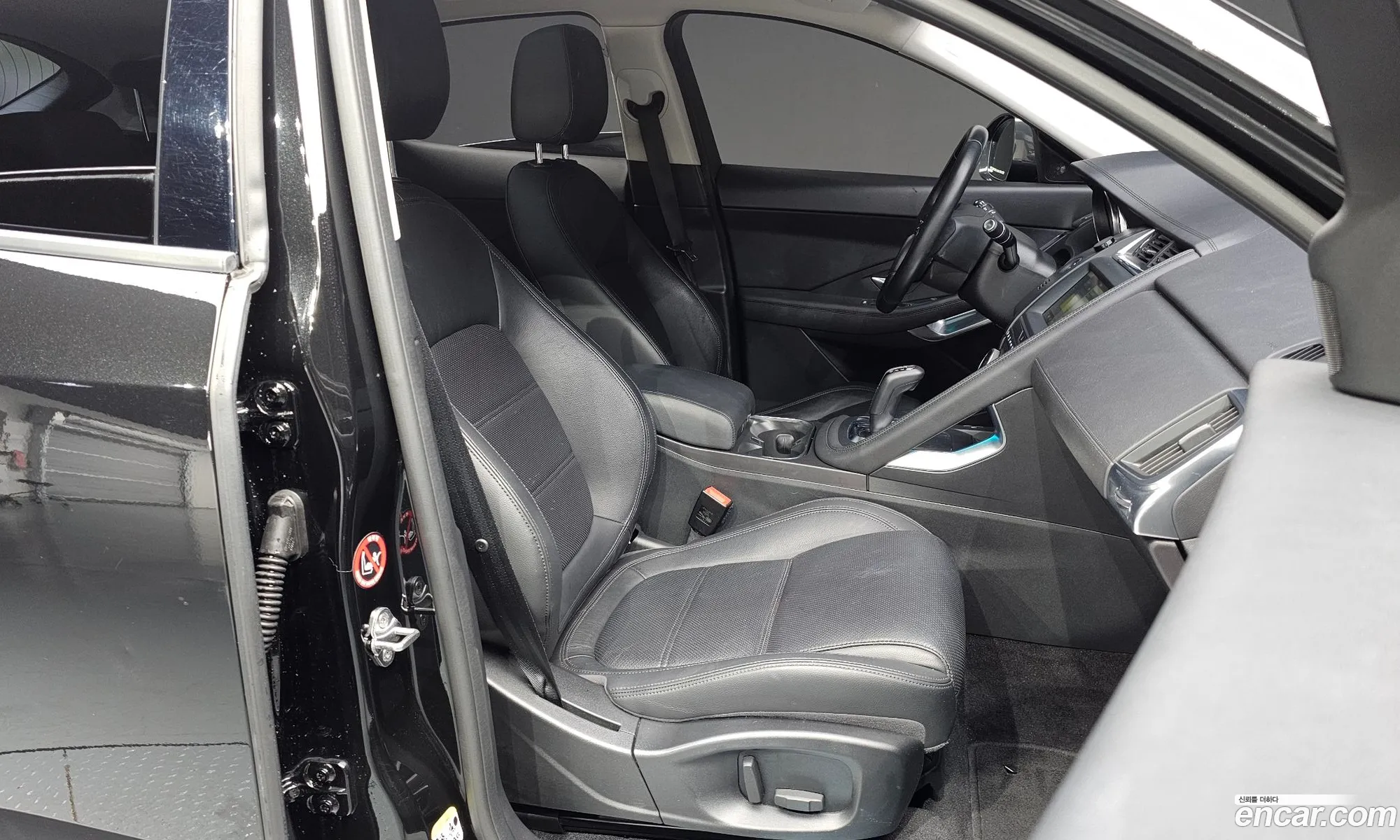 Jaguar E-Pace 2020 SADFA2BN4L1Z90312 — 7