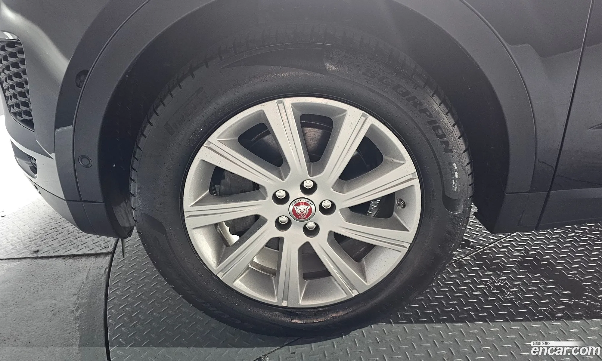 Jaguar E-Pace 2020 SADFA2BN4L1Z90312 — 9