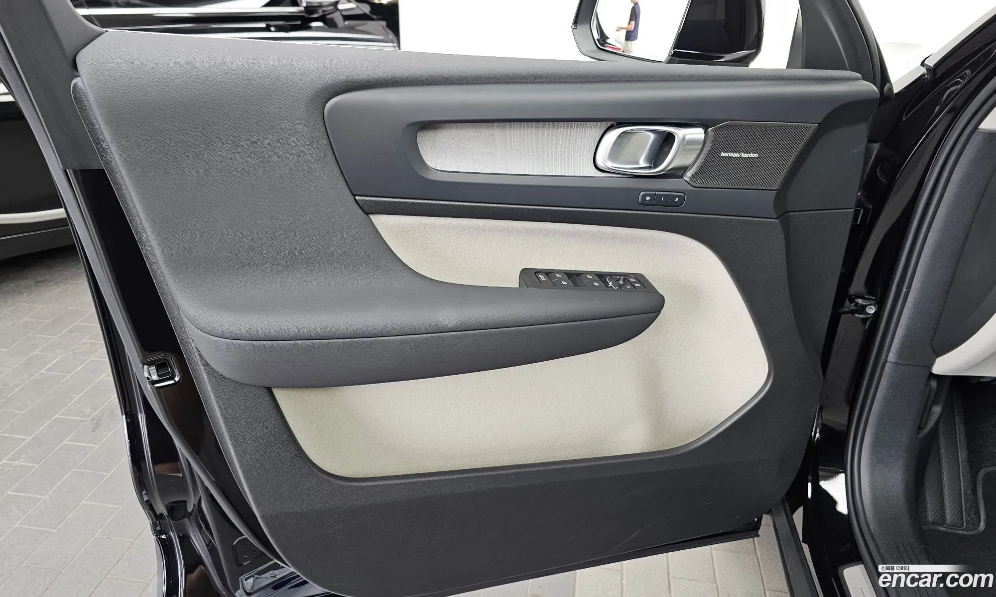 Volvo XC40 2025 — 21