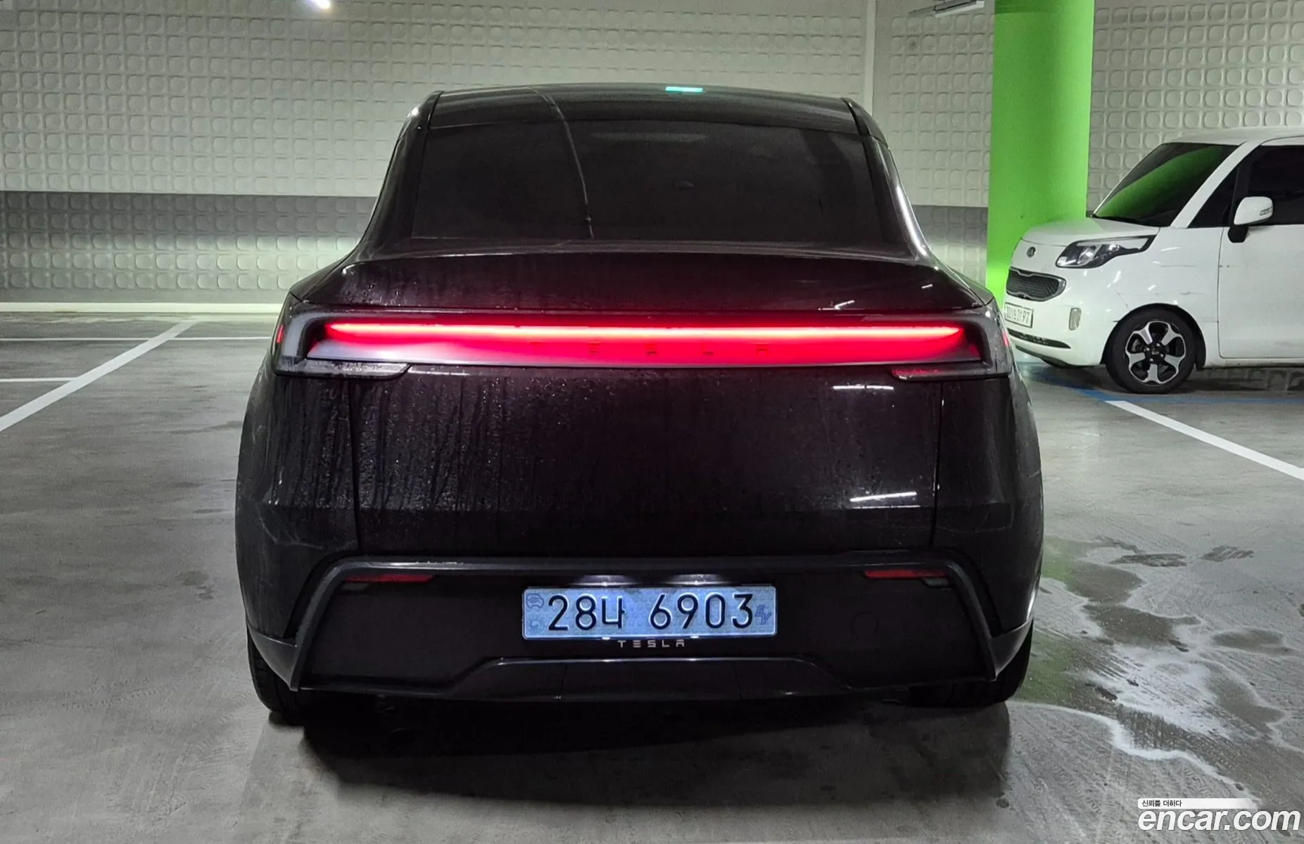 Tesla Model Y 2026 — 6