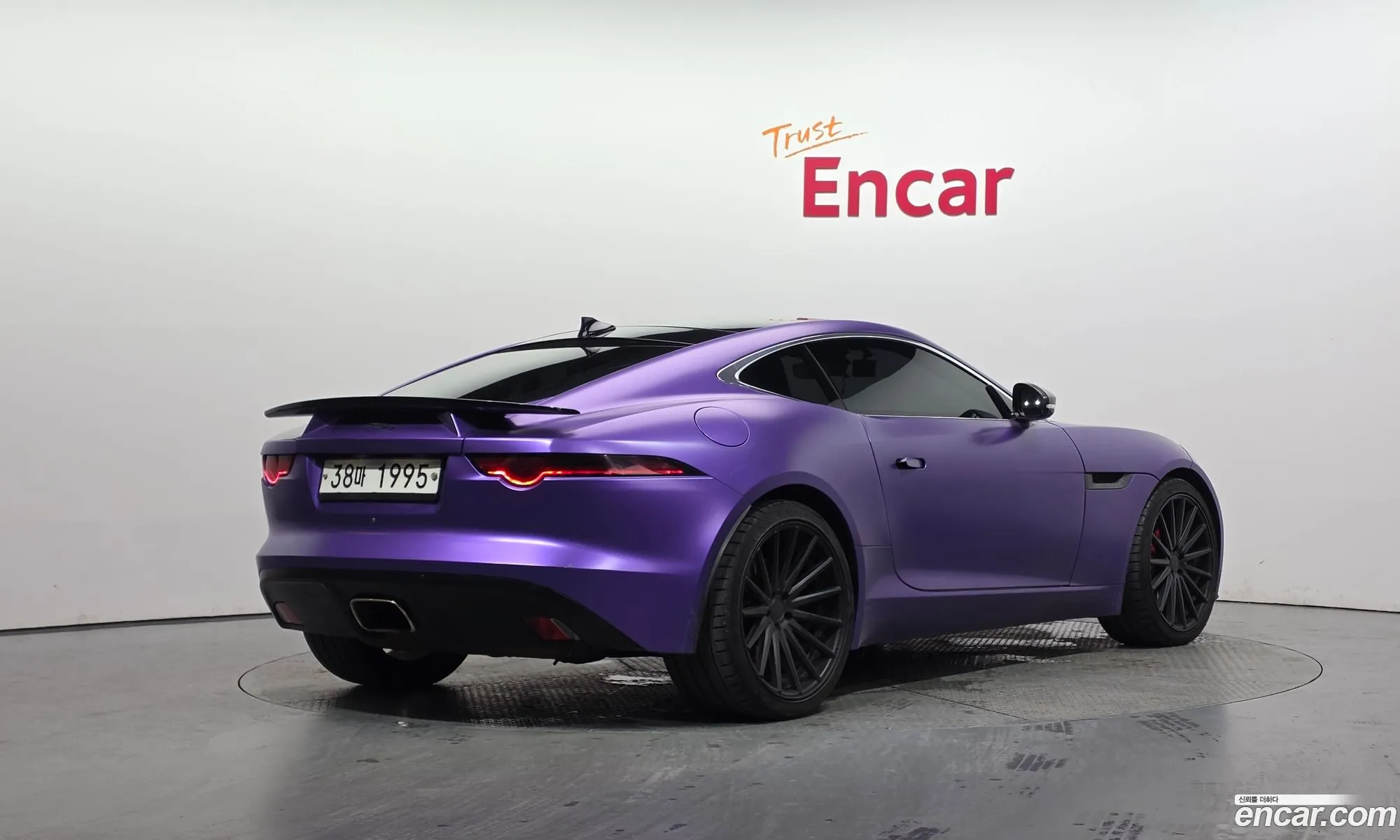 Jaguar F-Type 2018 SAJDB1BXXKCK59027 — 15