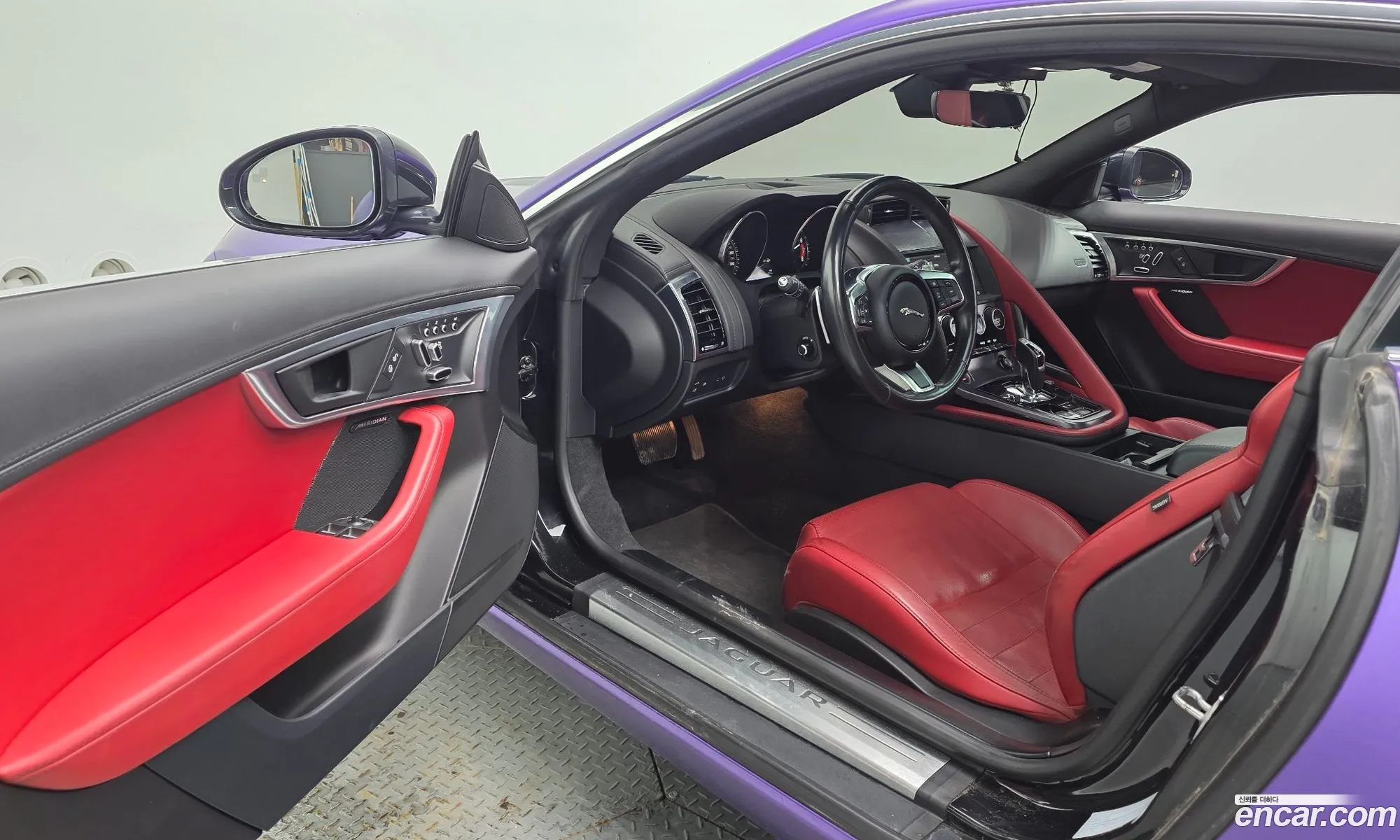 Jaguar F-Type 2018 SAJDB1BXXKCK59027 — 17