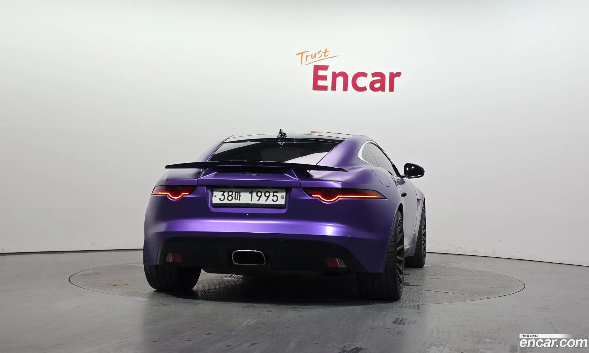 Jaguar F-Type 2018 SAJDB1BXXKCK59027 — 10