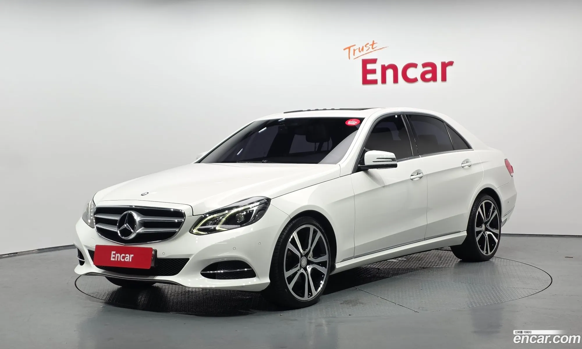 Mercedes-Benz E-Class W212 2013 WDDHF0CB3EA917889 — 7