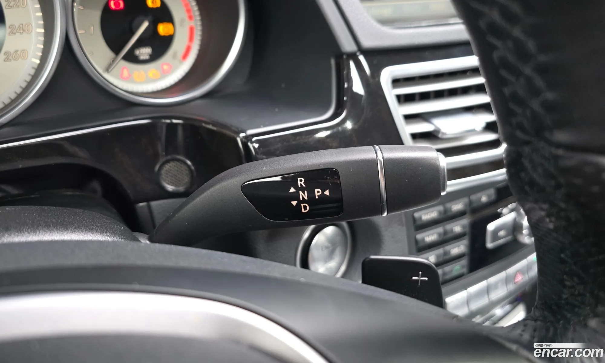 Mercedes-Benz E-Class W212 2013 WDDHF0CB3EA917889 — 9