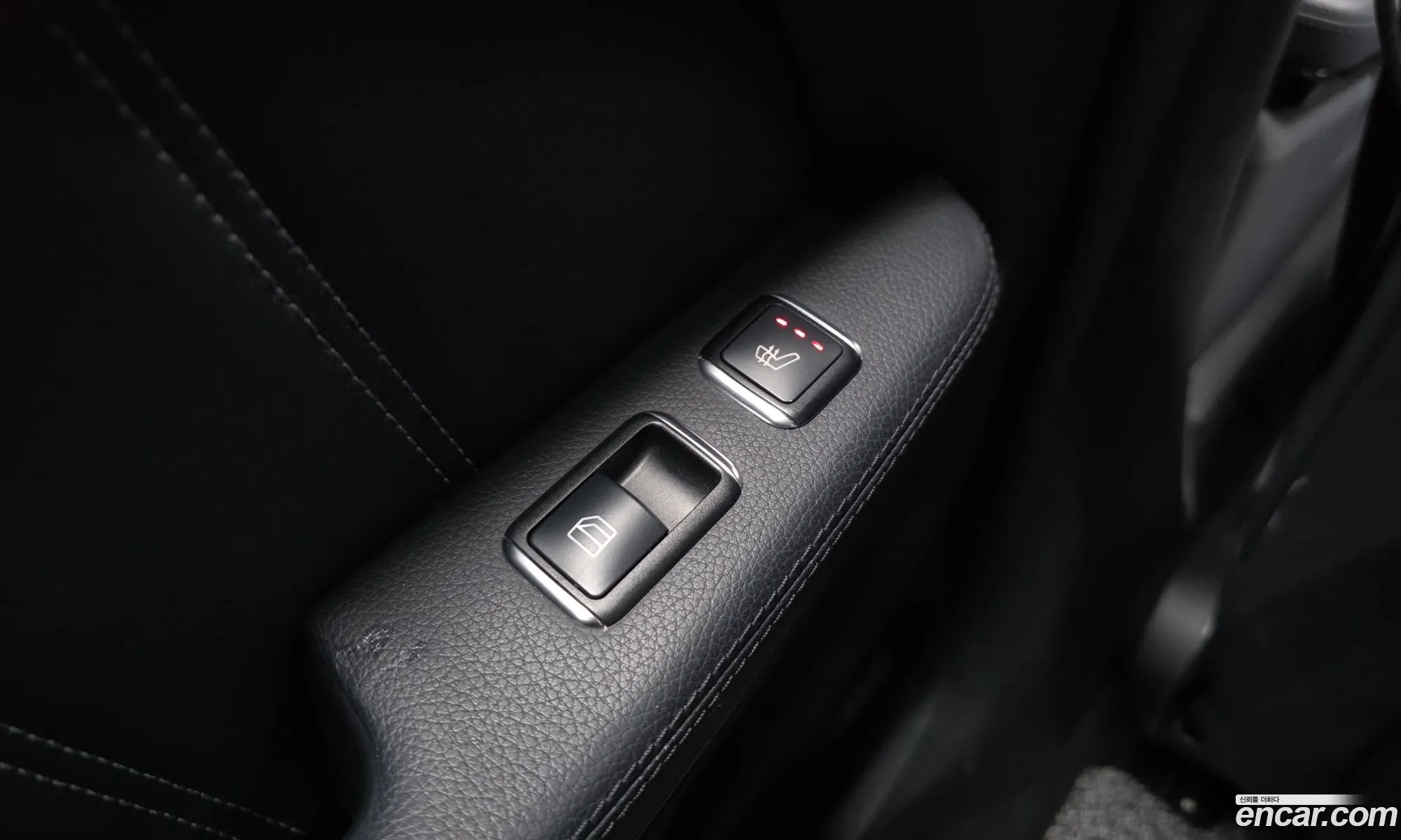 Mercedes-Benz E-Class W212 2013 WDDHF0CB3EA917889 — 19