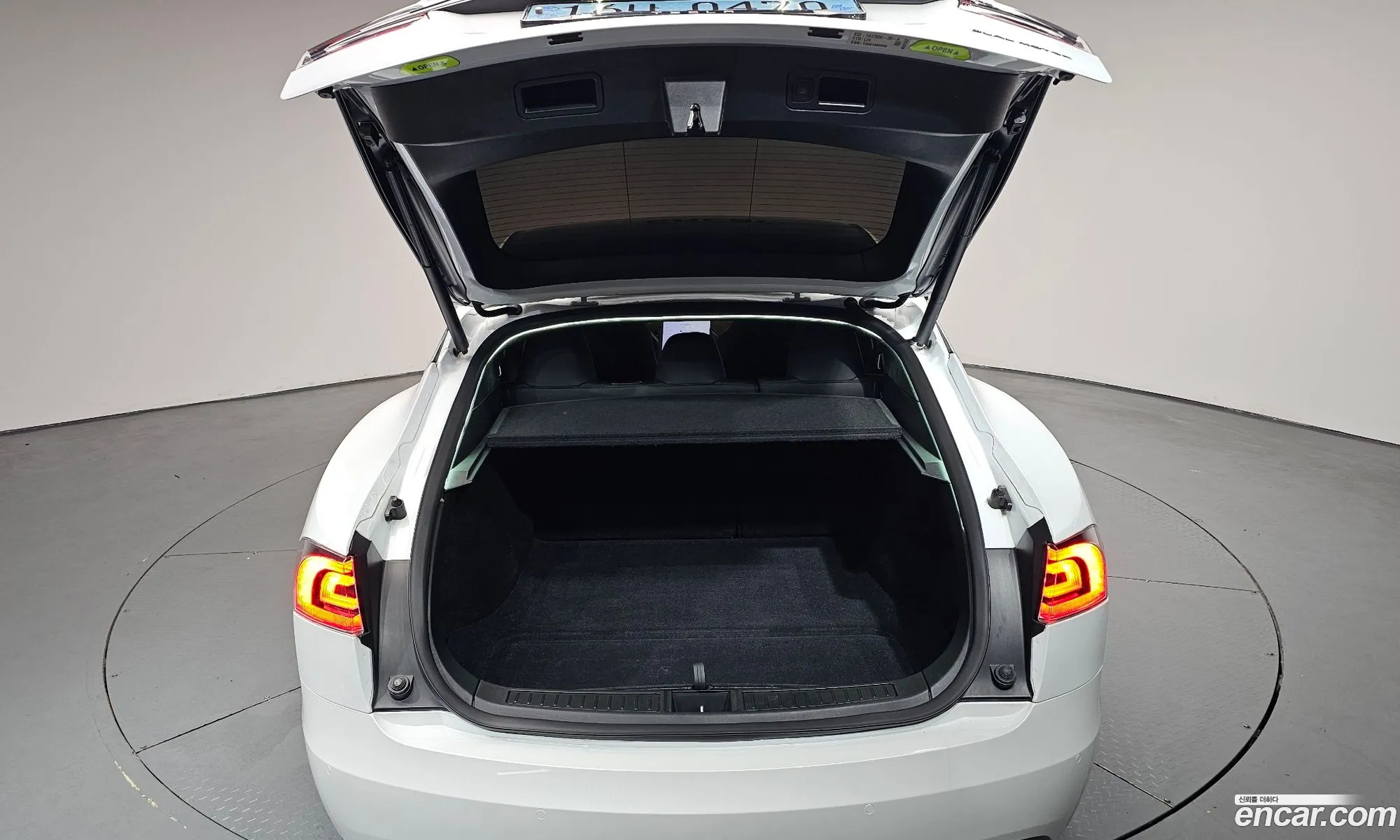 Tesla Model S 2020 5YJSA1E24LF403152 — 22