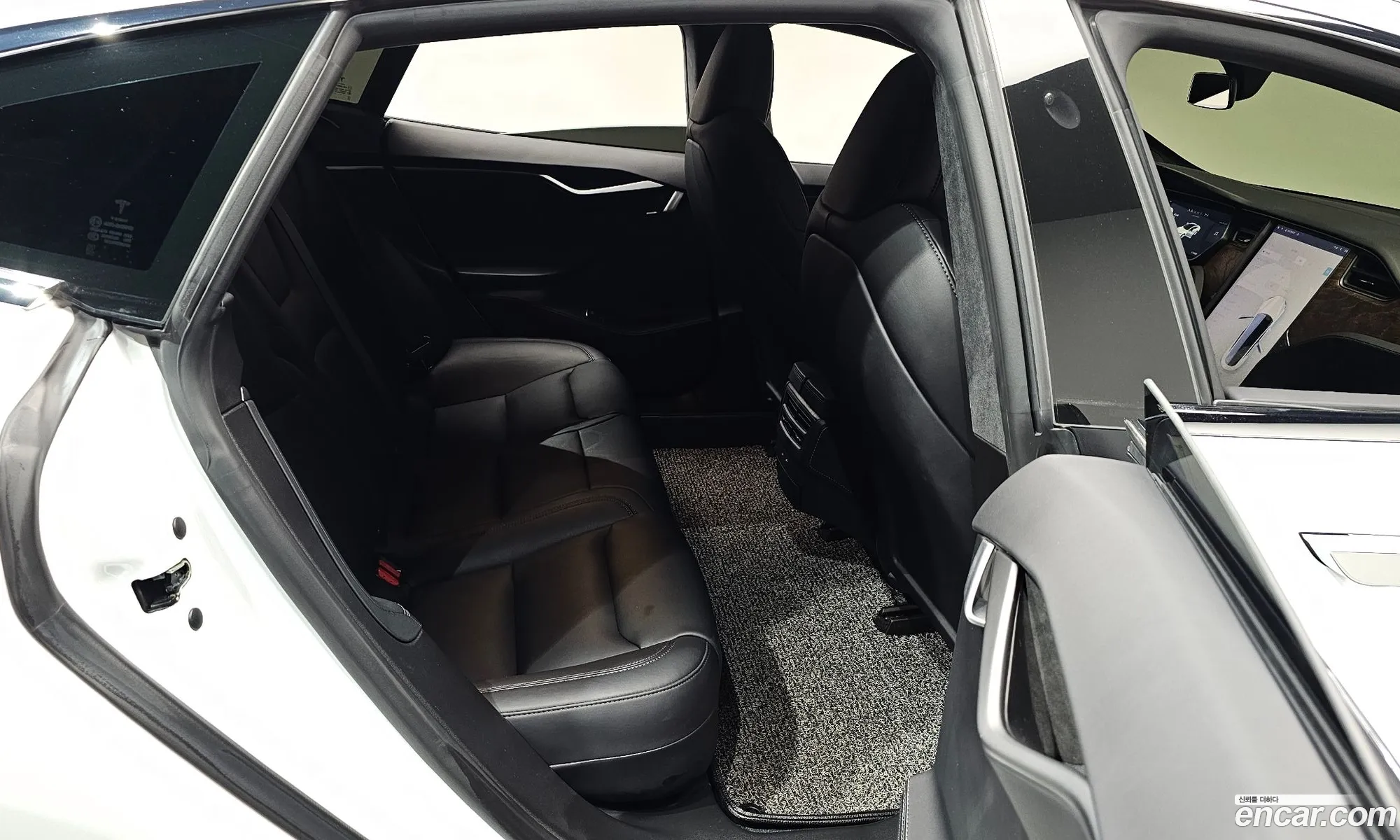 Tesla Model S 2020 5YJSA1E24LF403152 — 13