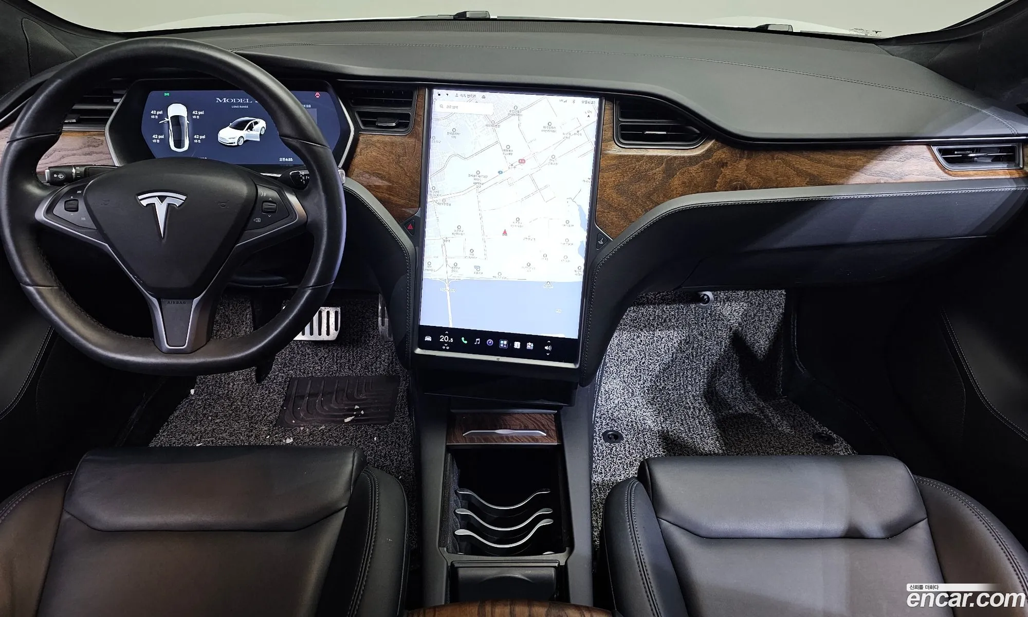 Tesla Model S 2020 5YJSA1E24LF403152 — 26