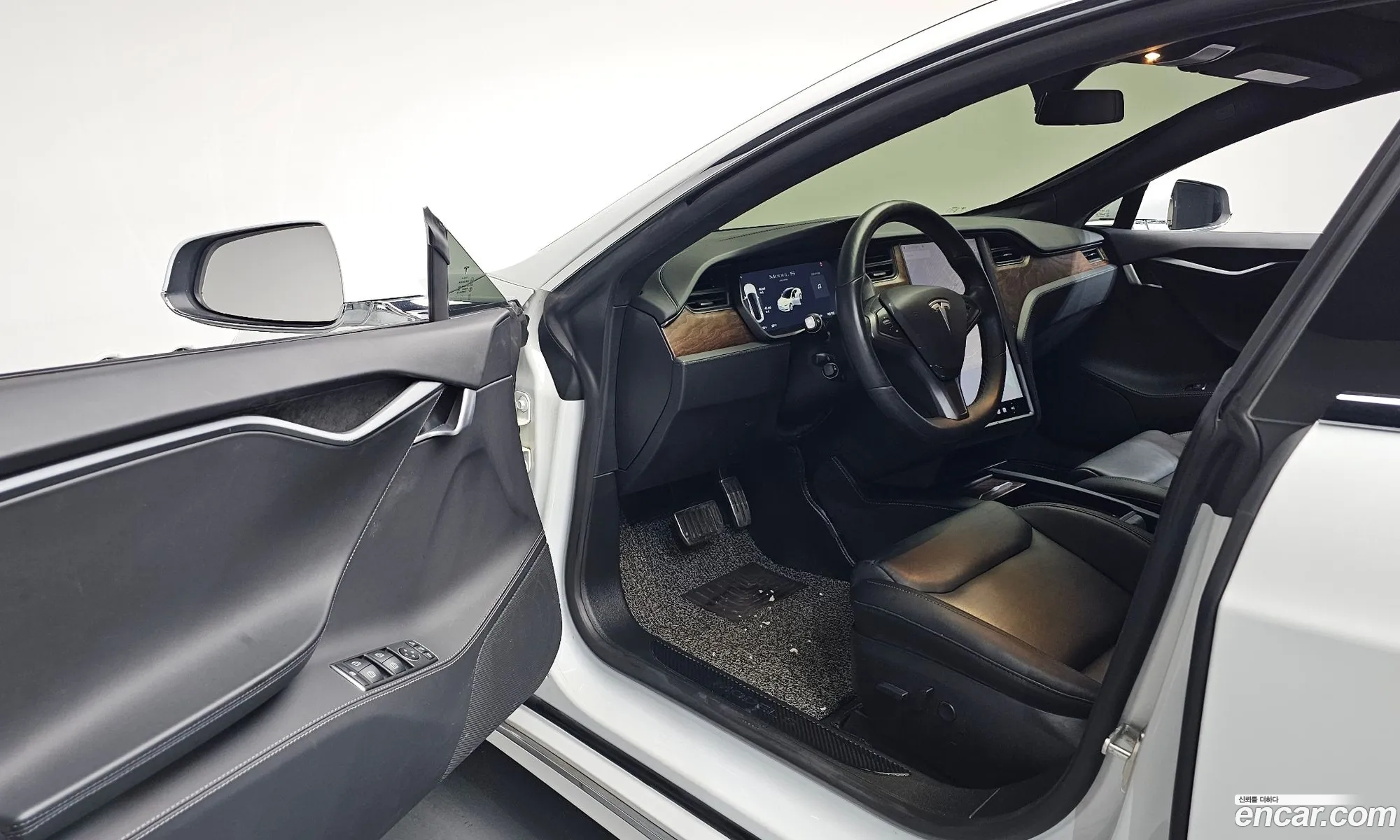 Tesla Model S 2020 5YJSA1E24LF403152 — 35