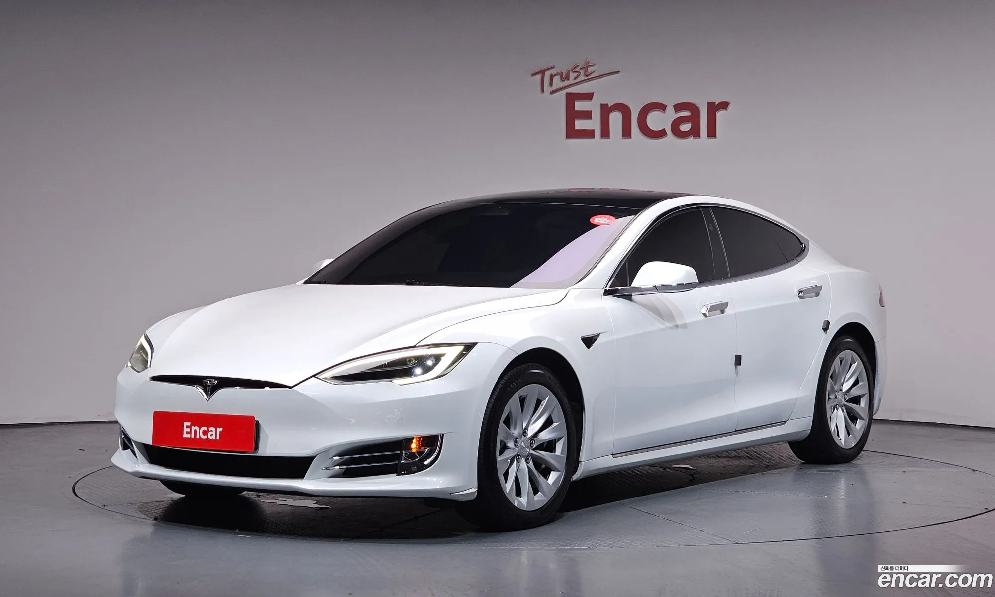 Tesla Model S 2020 5YJSA1E24LF403152 — 30