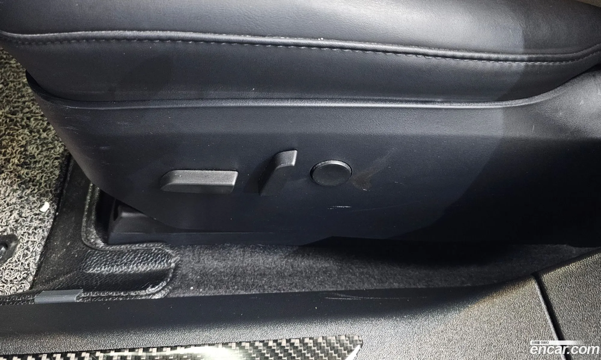 Tesla Model S 2020 5YJSA1E24LF403152 — 29