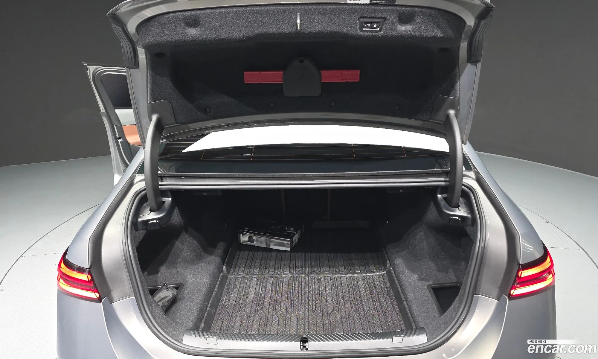 BMW 5 Series 2025 — 29