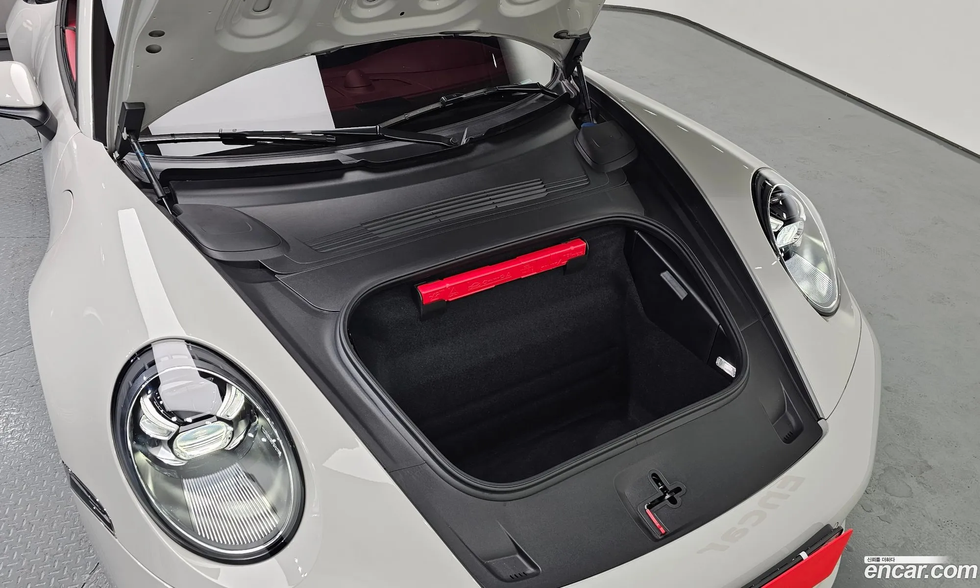 Porsche 911 2022 — 11