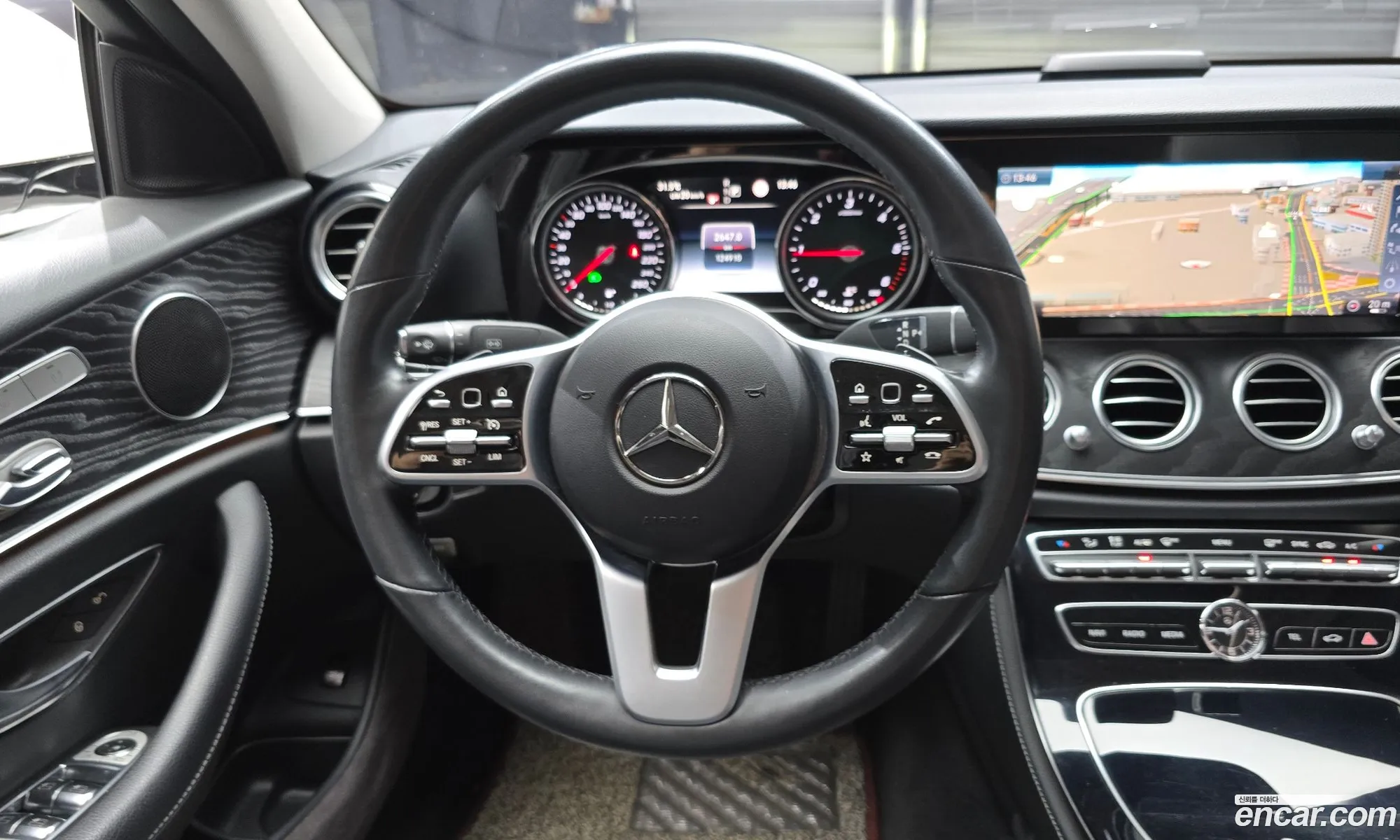 Mercedes-Benz E-Class W213 2019 WDDZF0EB2KA672130 — 15