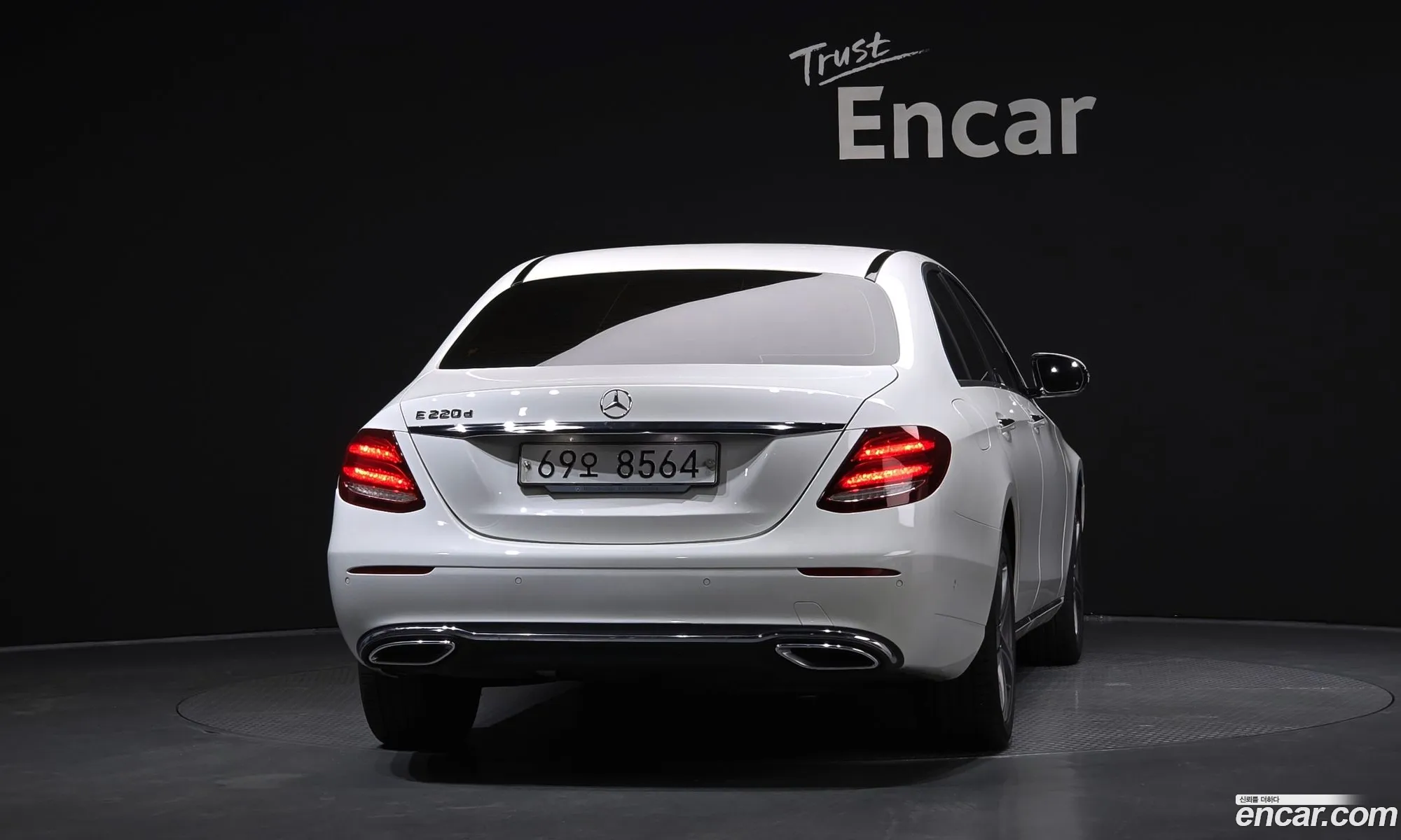 Mercedes-Benz E-Class W213 2019 WDDZF0EB2KA672130 — 20