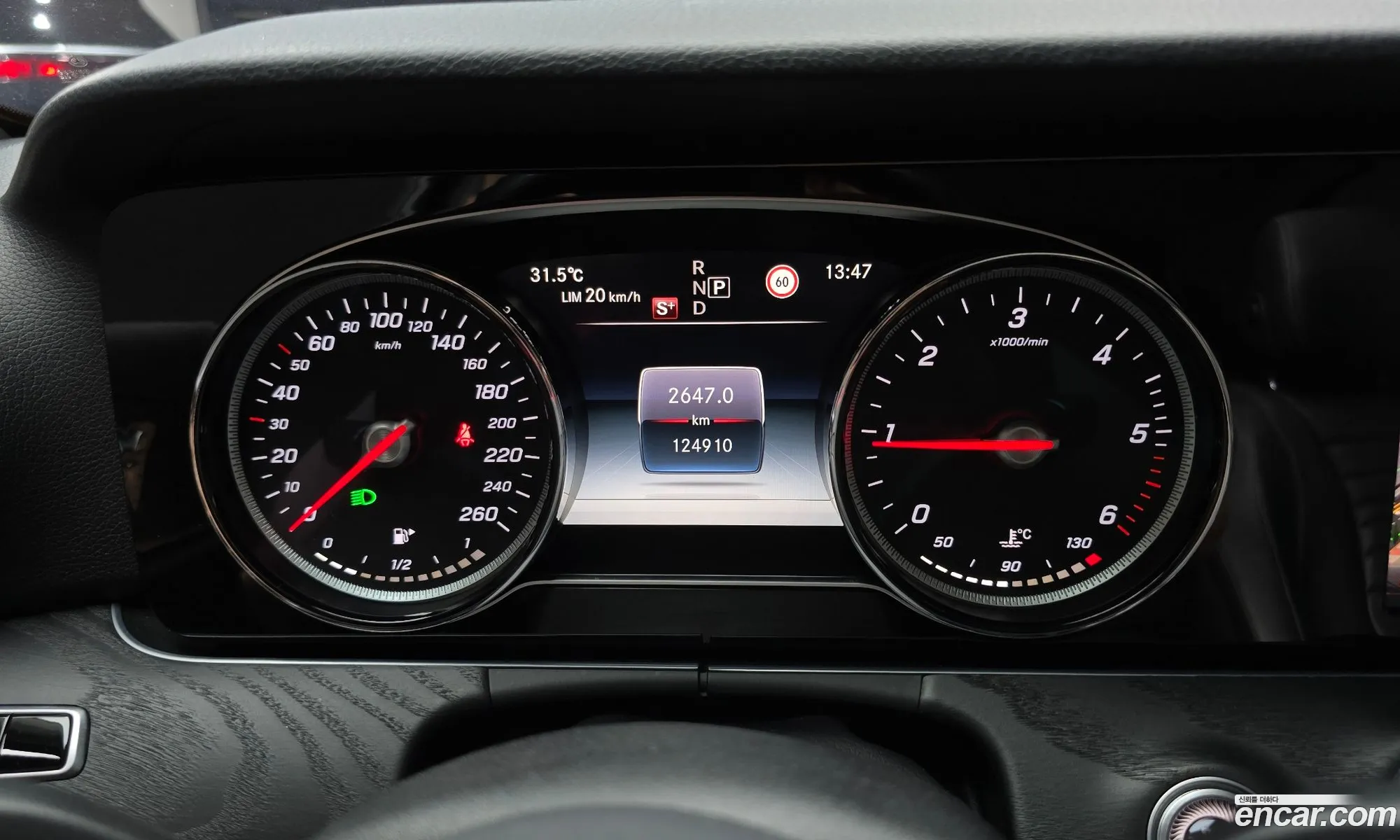 Mercedes-Benz E-Class W213 2019 WDDZF0EB2KA672130 — 18