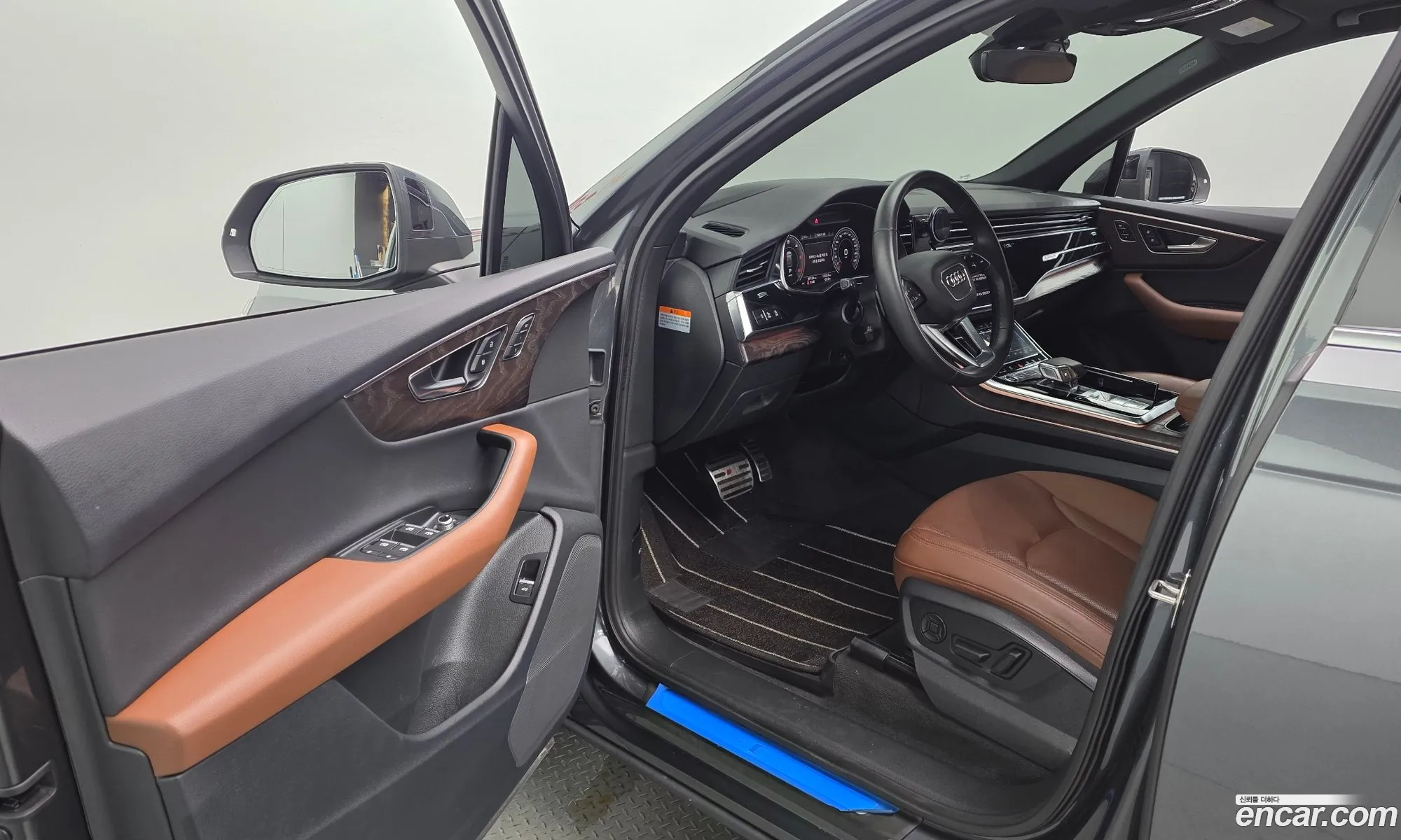 Audi Q7 2021 — 13