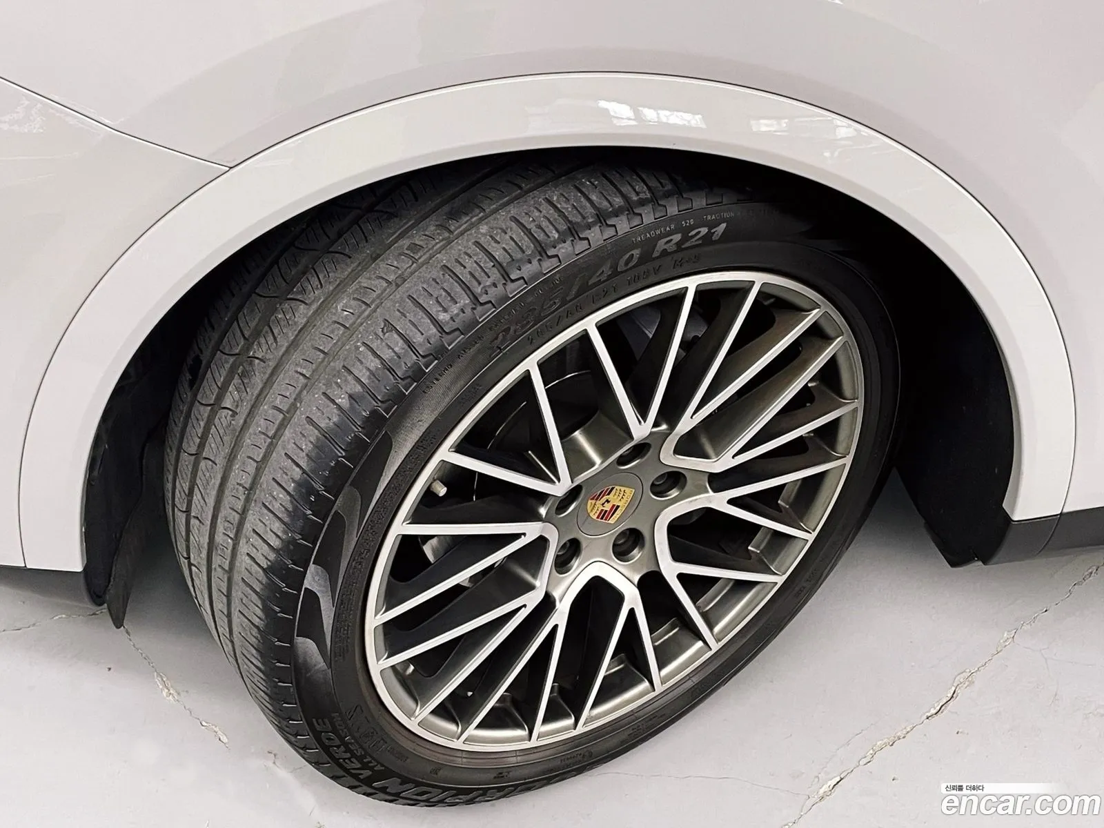 Porsche Cayenne 2022 — 11