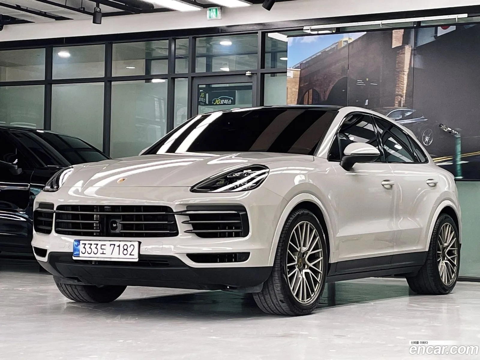 Porsche Cayenne 2022 — 20