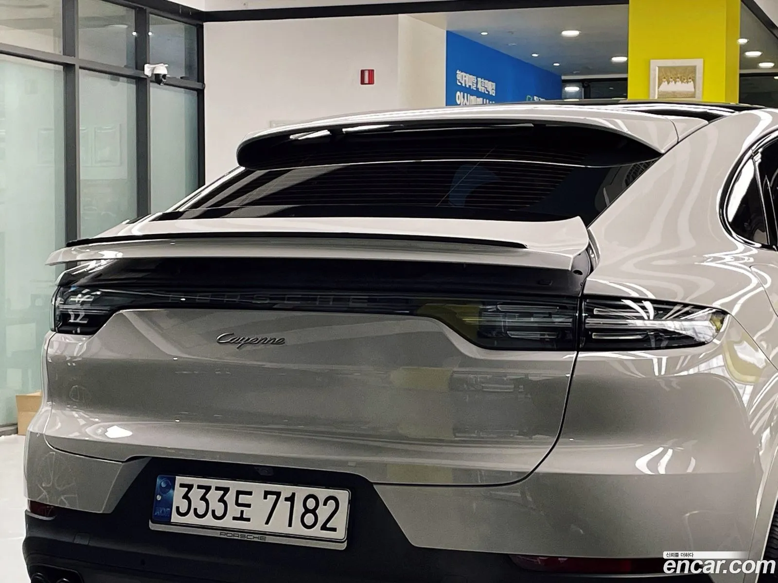 Porsche Cayenne 2022 — 17