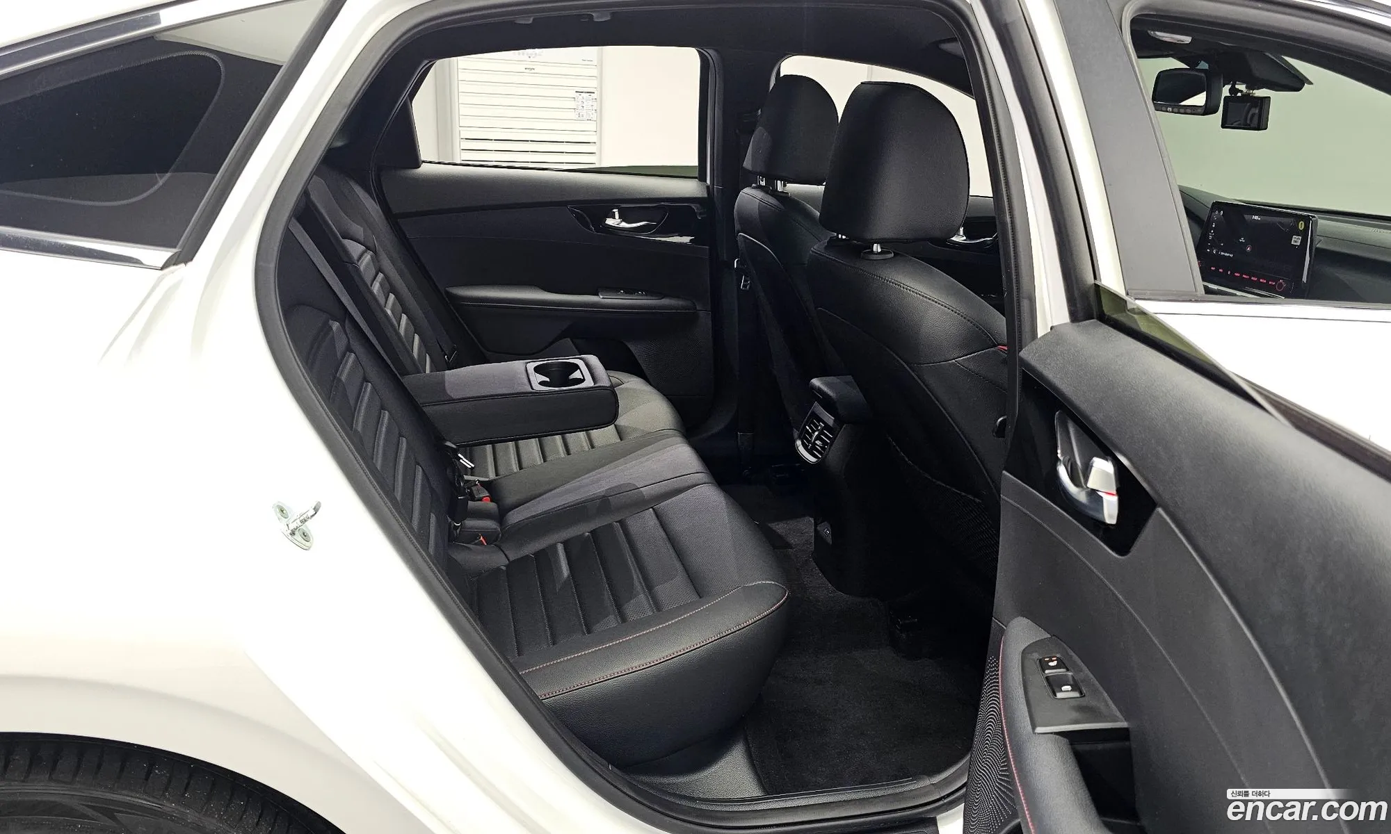 Kia K3 2022 — 20
