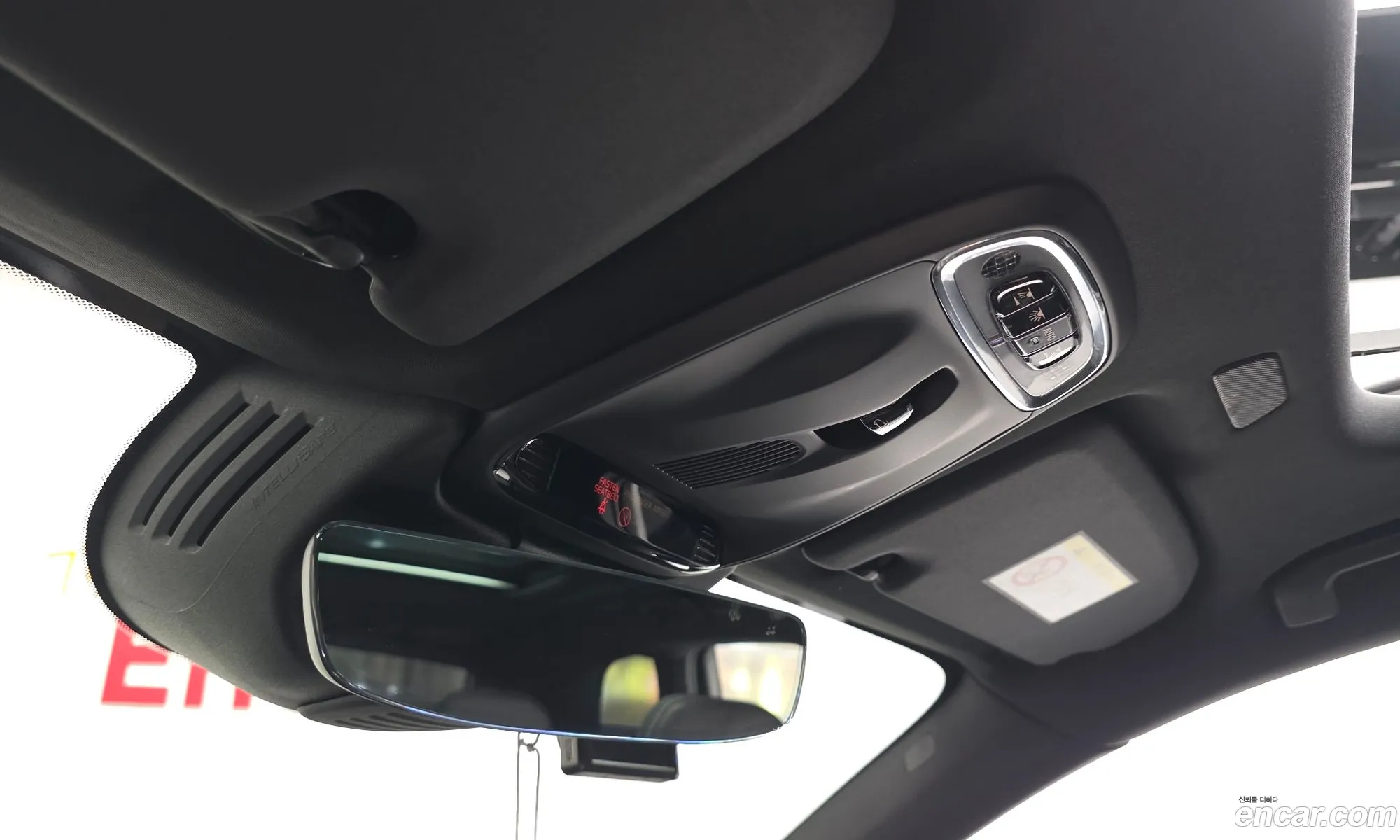 Volvo XC60 2021 — 28