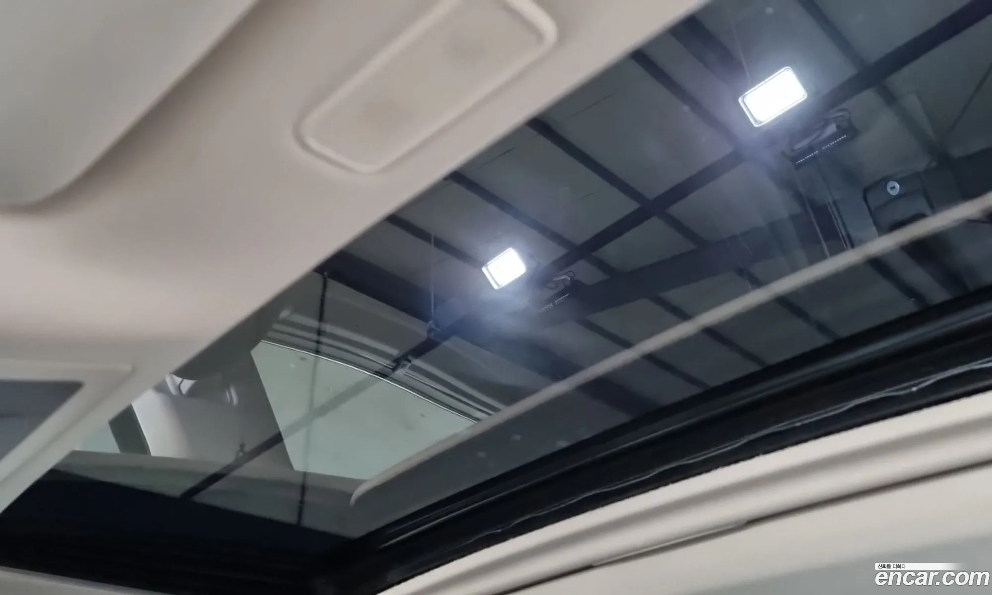 Lexus ES300h 7th Gen 2023 — 9