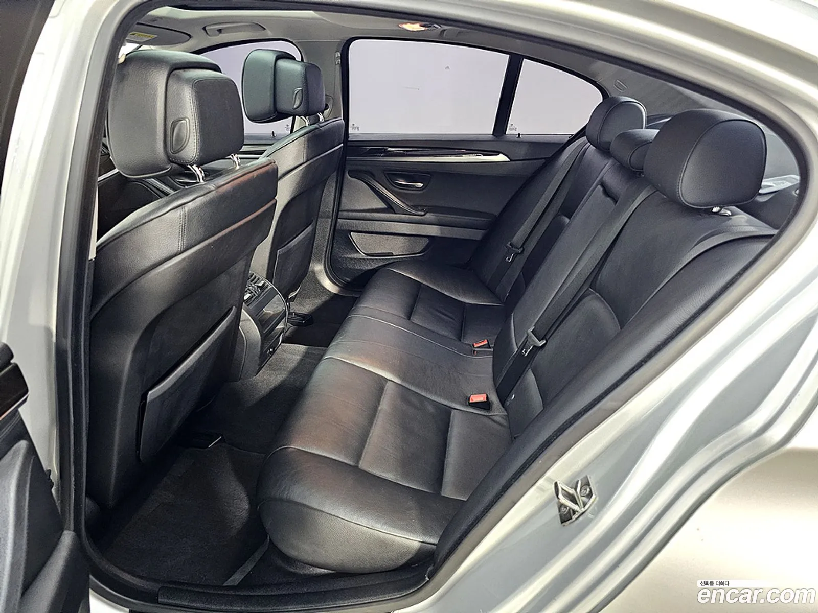 BMW 5 Series 2012 — 5