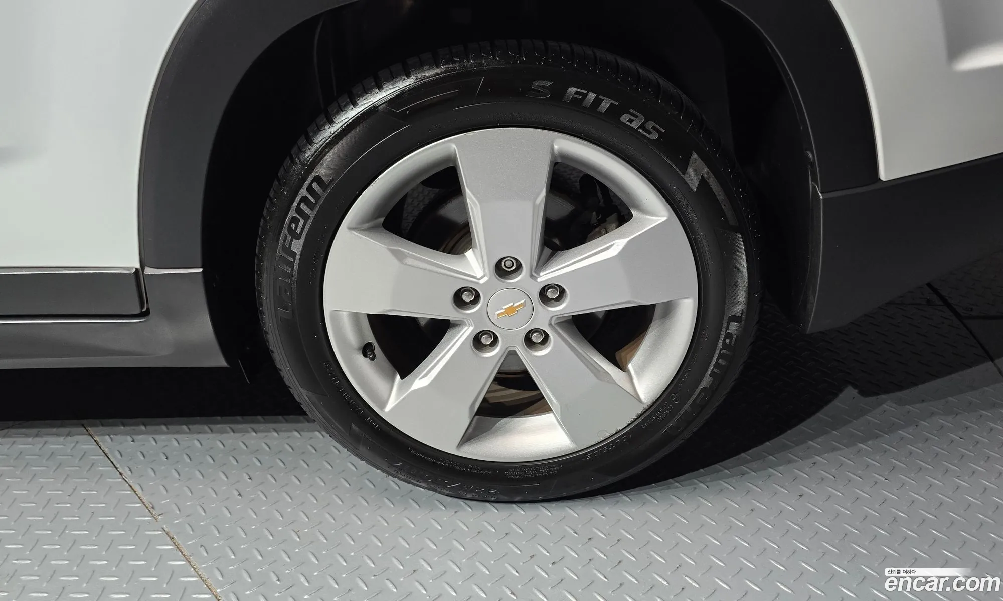 Chevrolet (GM Daewoo) Orlando 2017 — 27