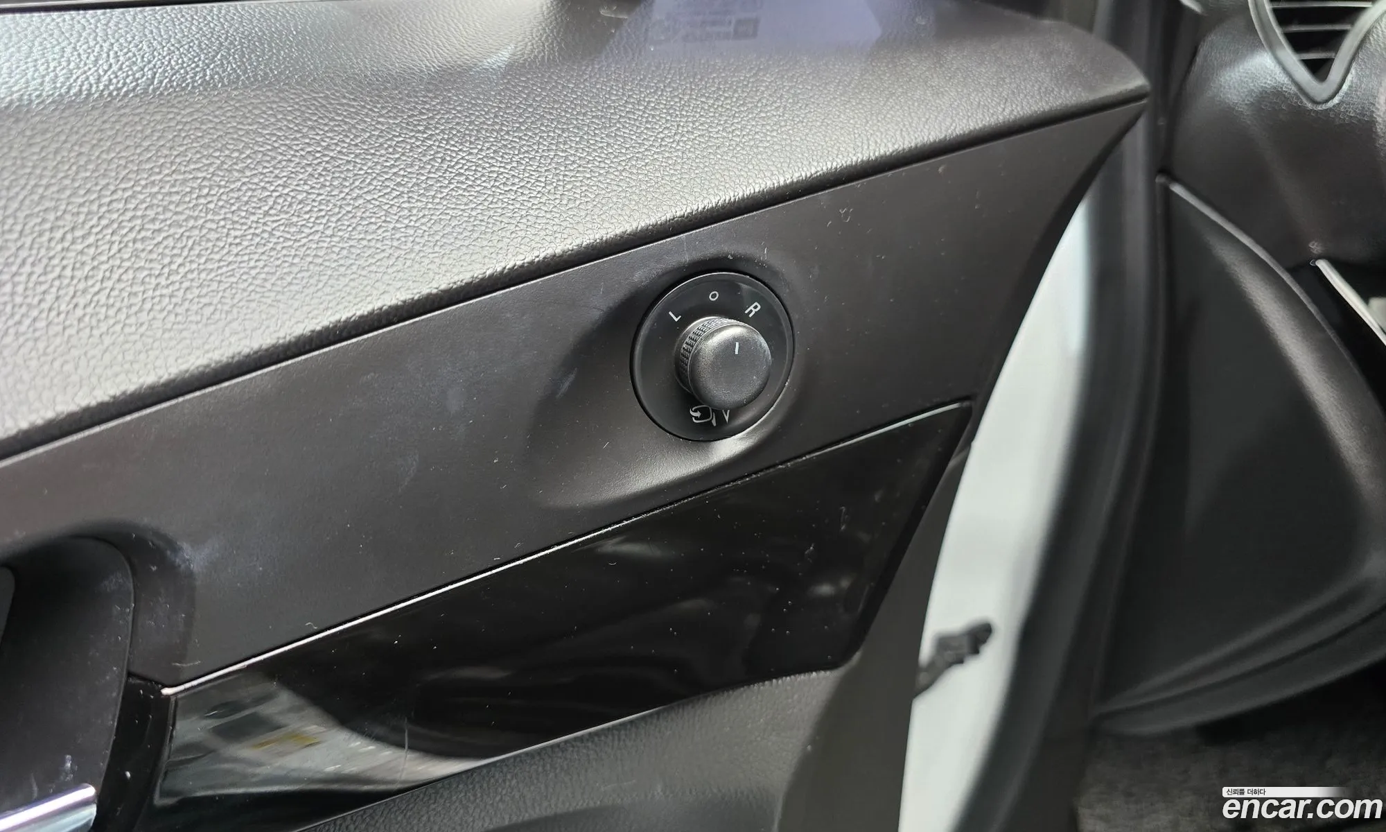 Chevrolet (GM Daewoo) Orlando 2017 — 3