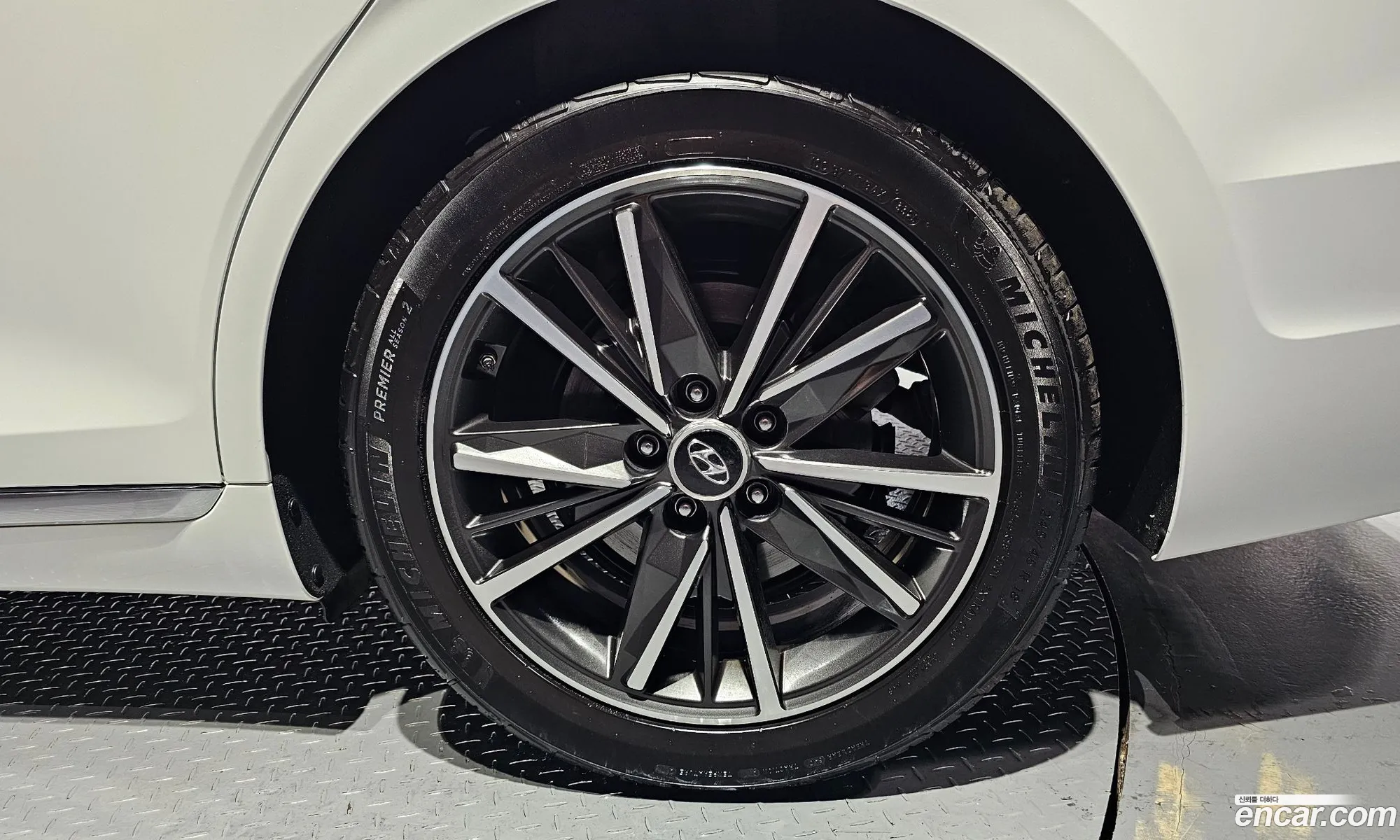 Hyundai Grandeur IG 2020 — 12