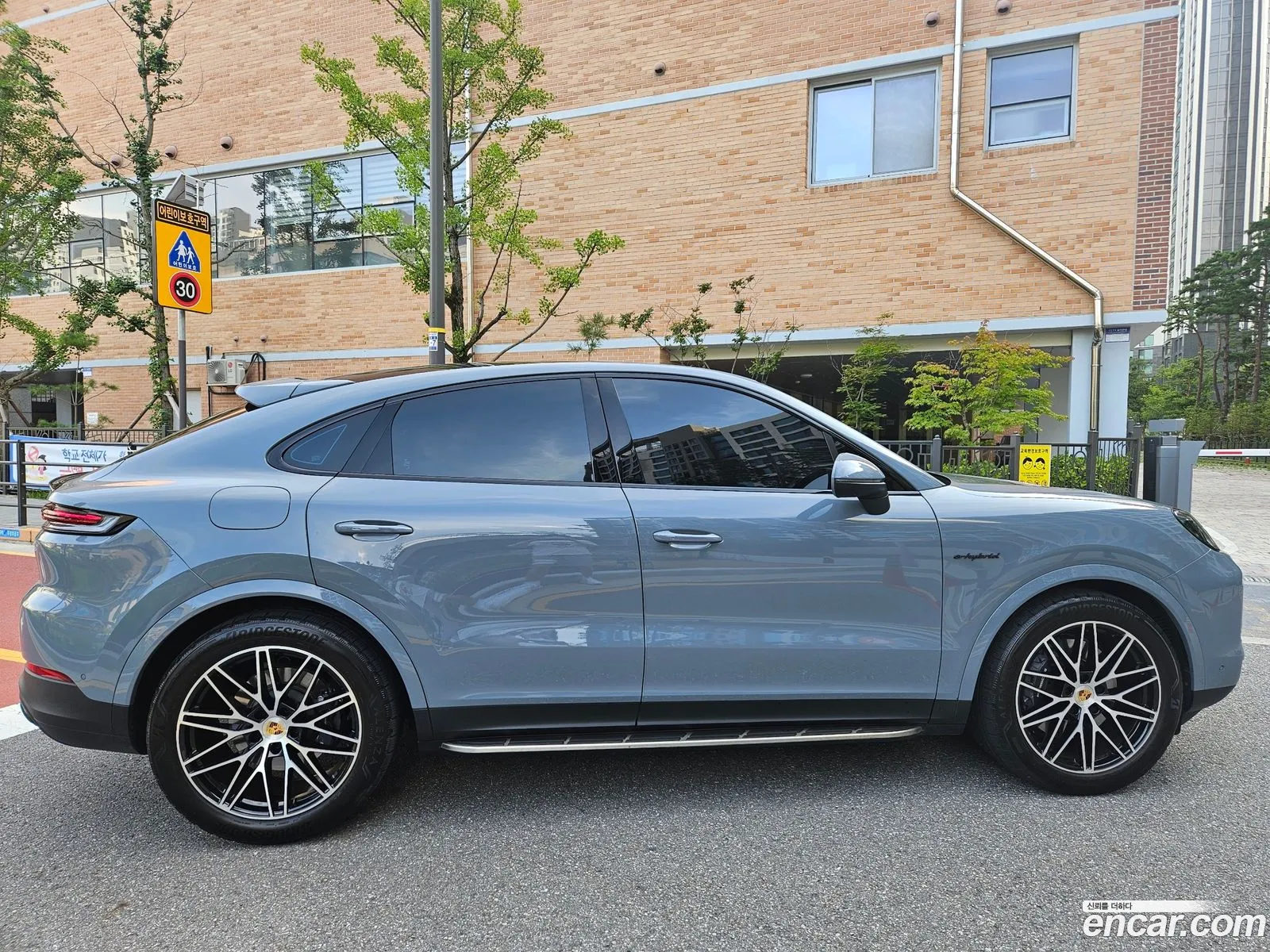 Porsche Cayenne 2024 — 3