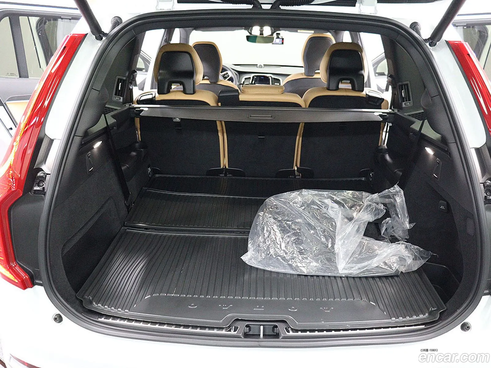 Volvo XC90 2022 — 10