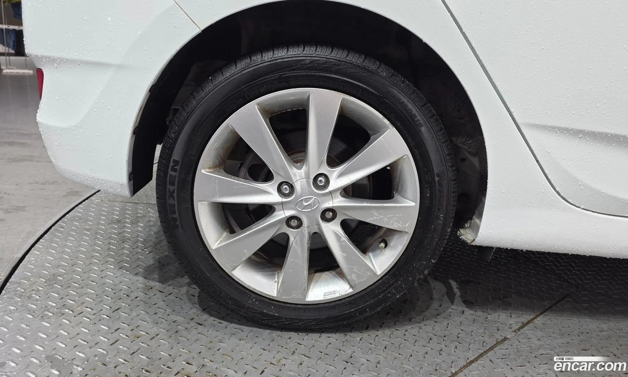 Hyundai Accent 2012 — 20