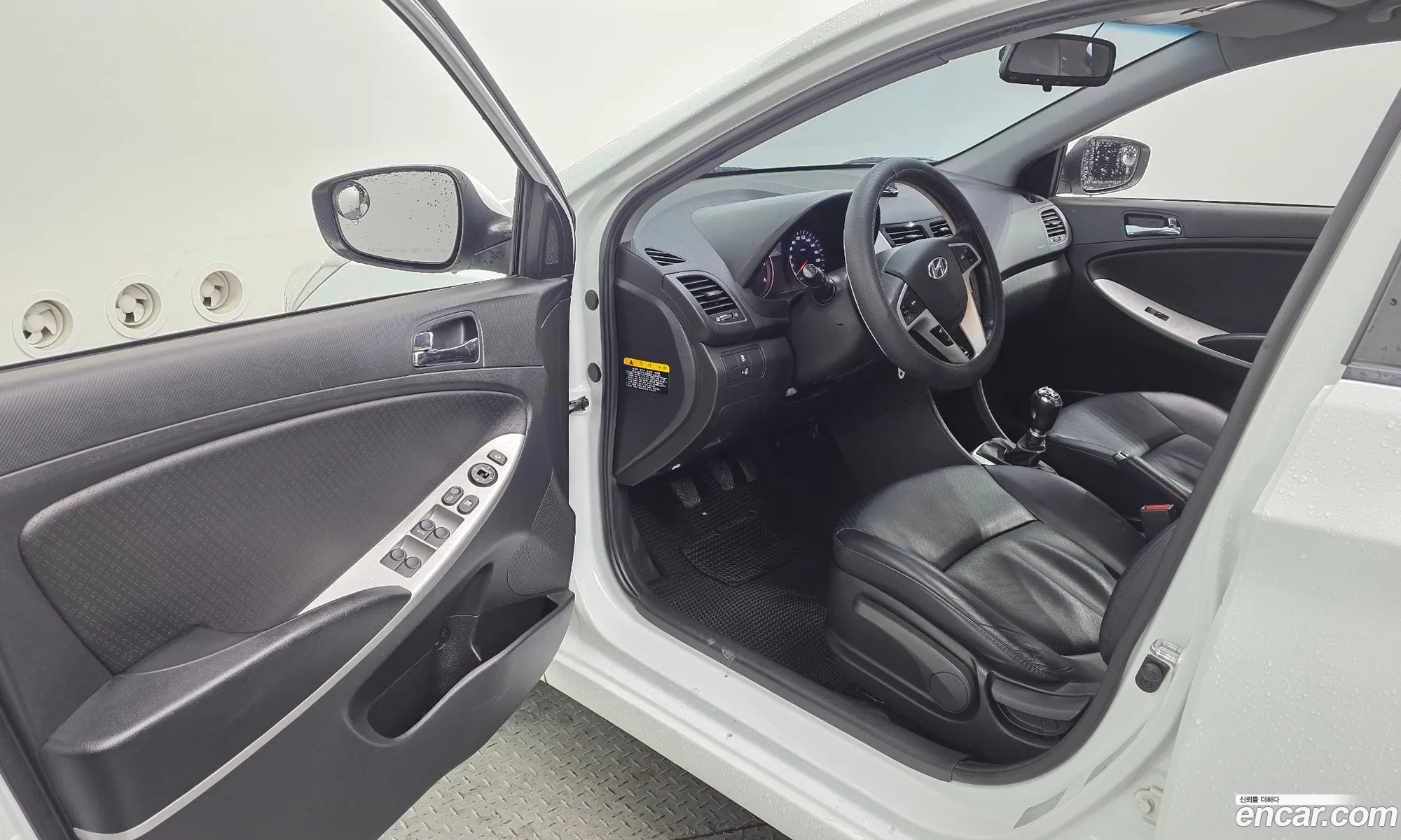 Hyundai Accent 2012 — 7