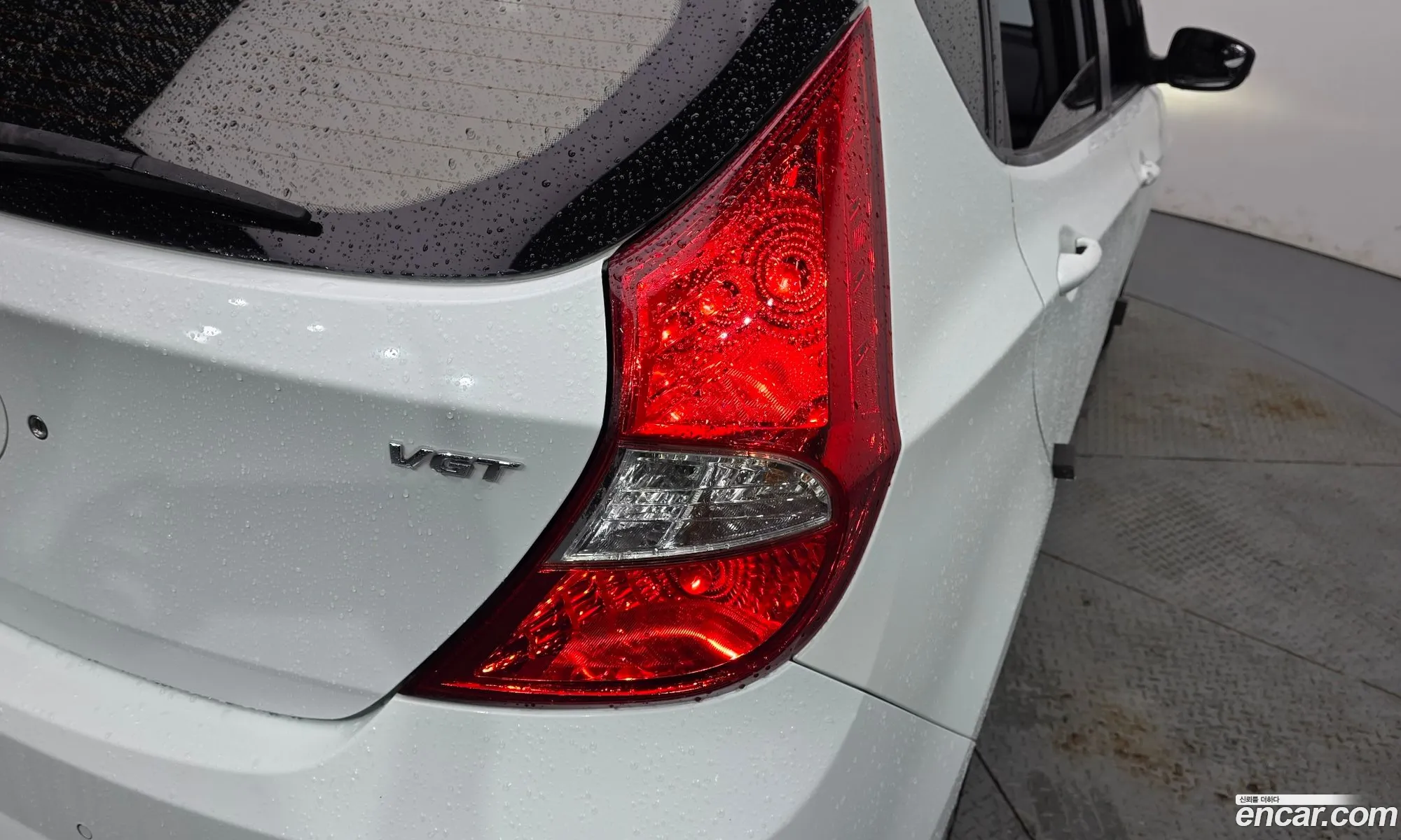 Hyundai Accent 2012 — 11