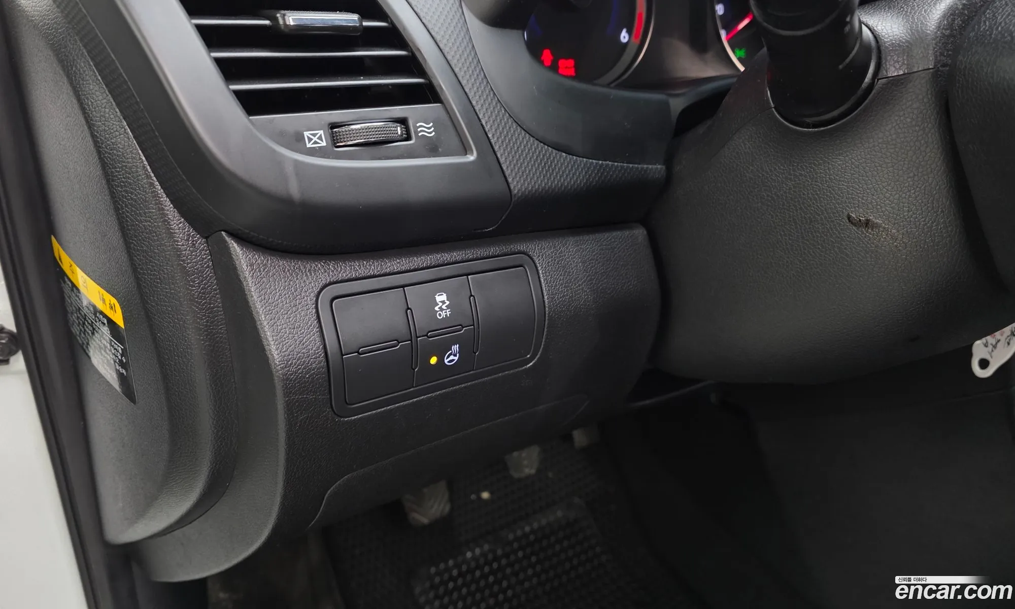 Hyundai Accent 2012 — 32