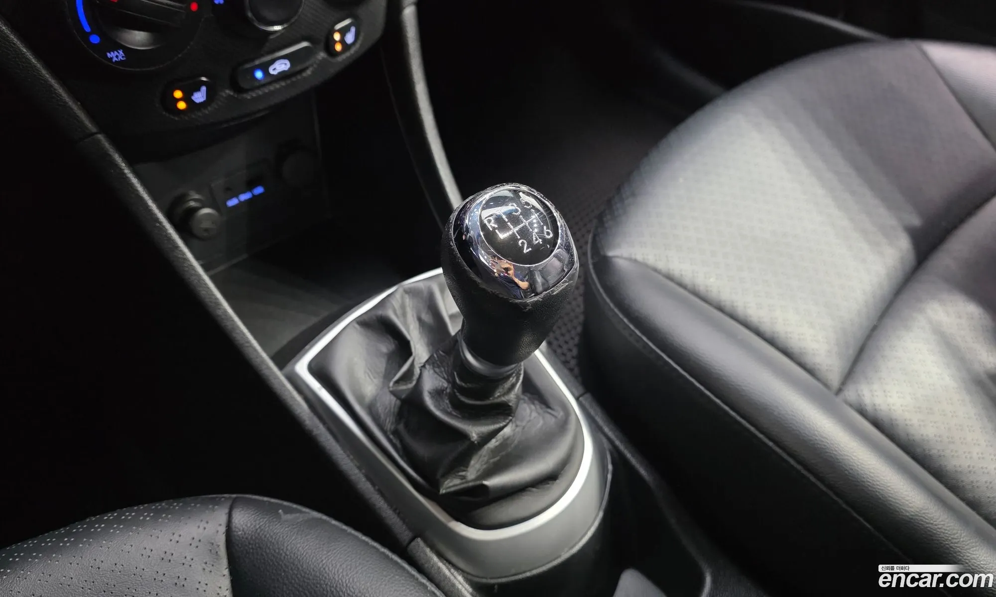 Hyundai Accent 2012 — 15