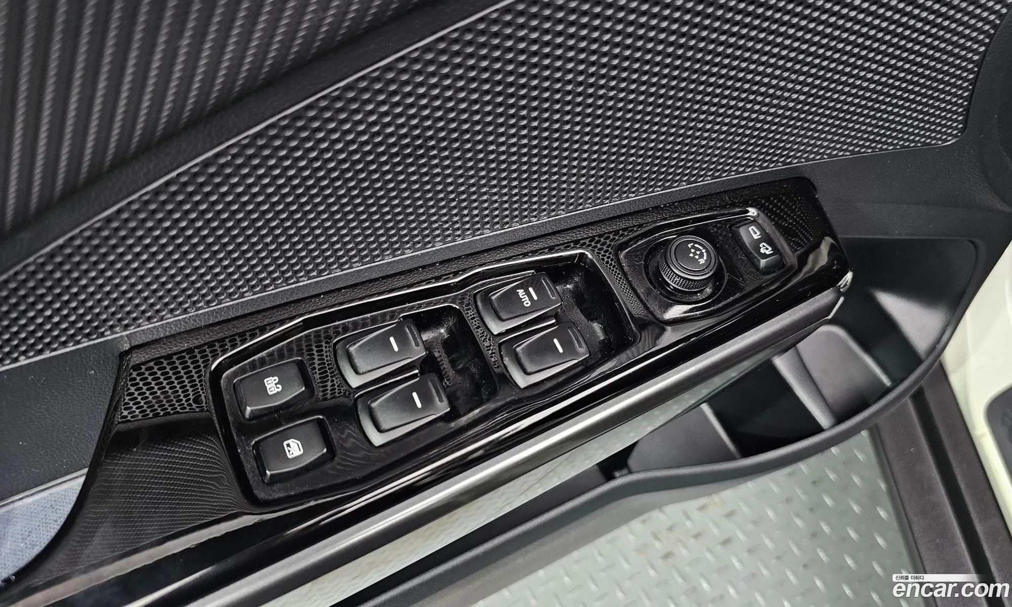 KG Mobility (SsangYong) Tivoli 2024 — 12