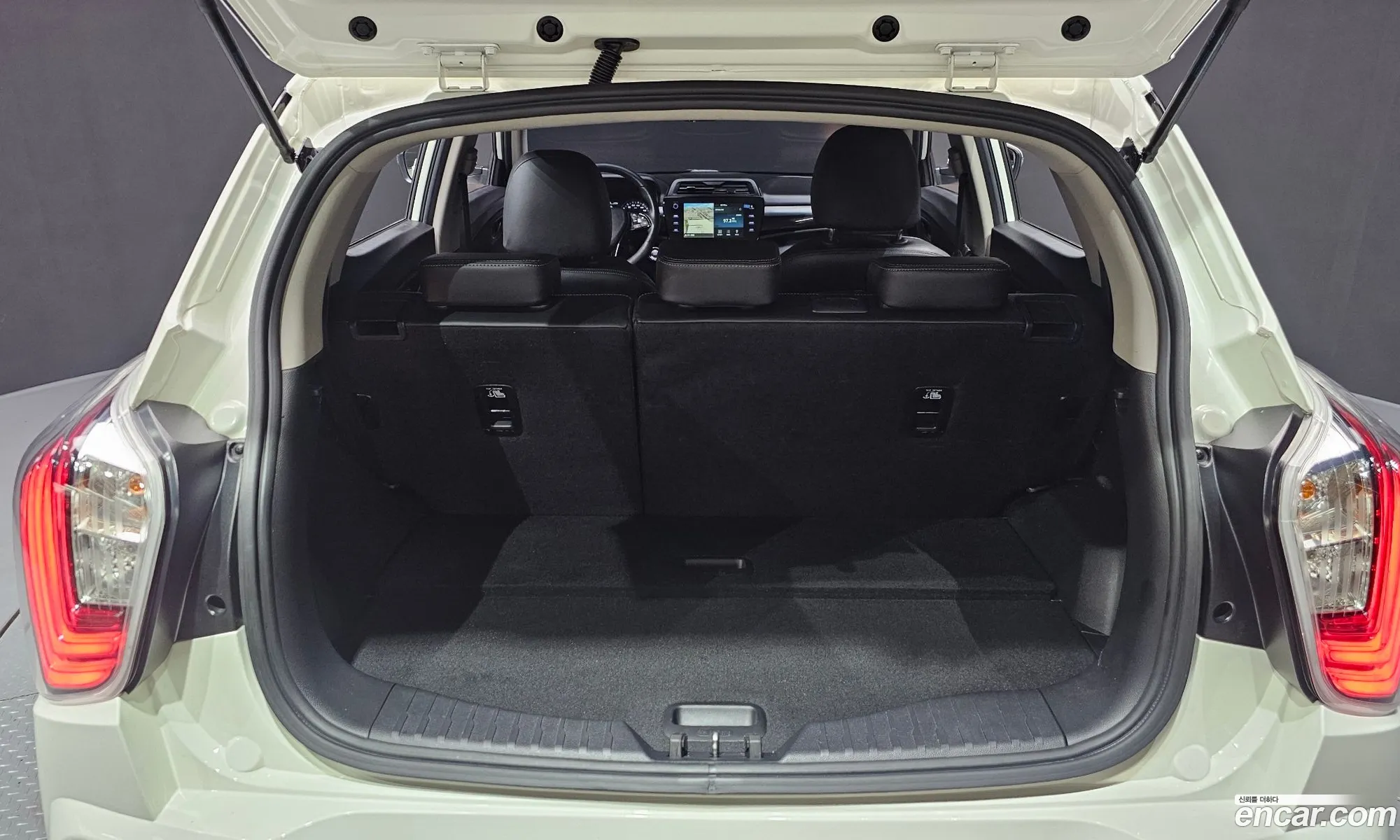 KG Mobility (SsangYong) Tivoli 2024 — 10