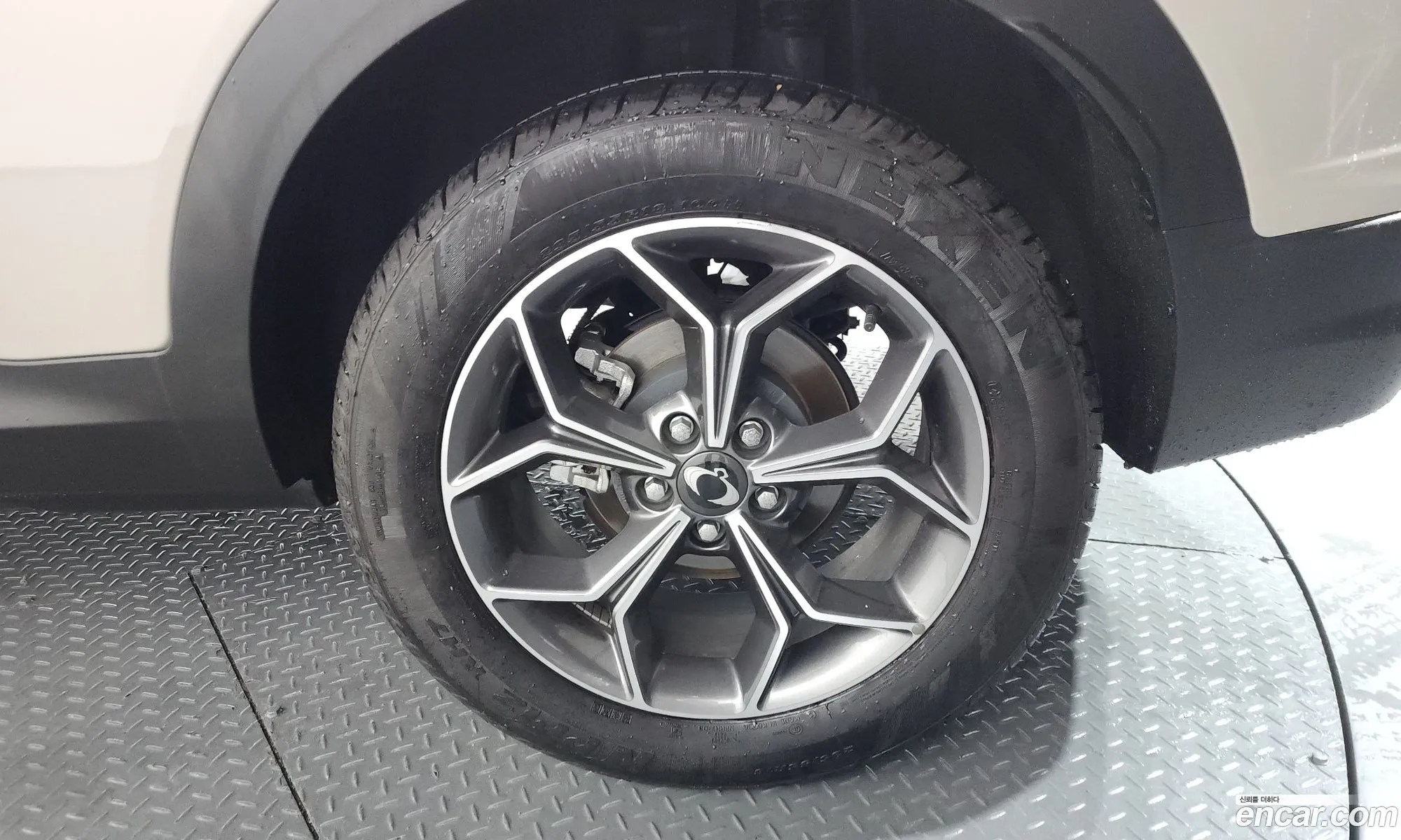 KG Mobility (SsangYong) Beautiful Korando 2024 — 23